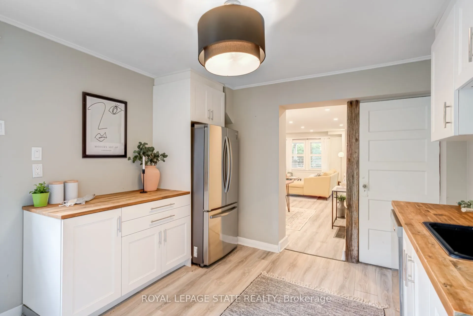 39 East Bend Avenue S