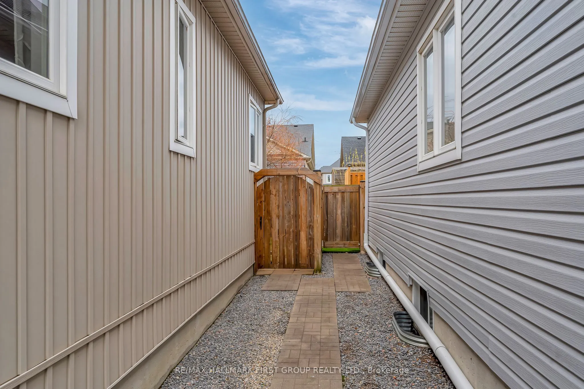 638 Robinson Drive