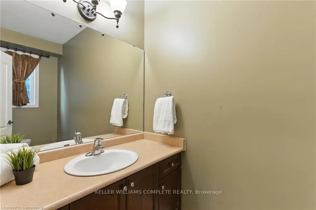 114 ARMOUR Crescent