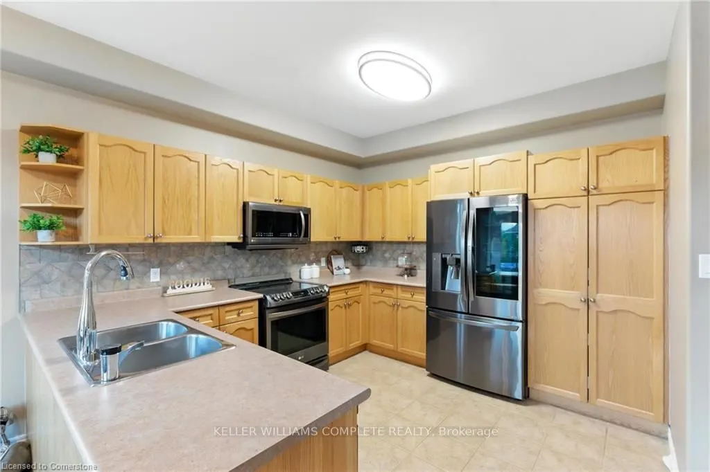 114 ARMOUR Crescent