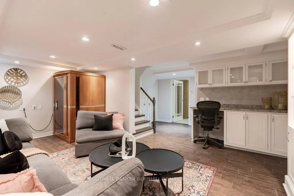 800 Upper Paradise Road, #15