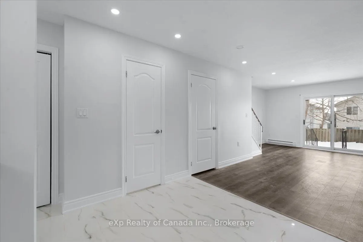 880 James Street, #9