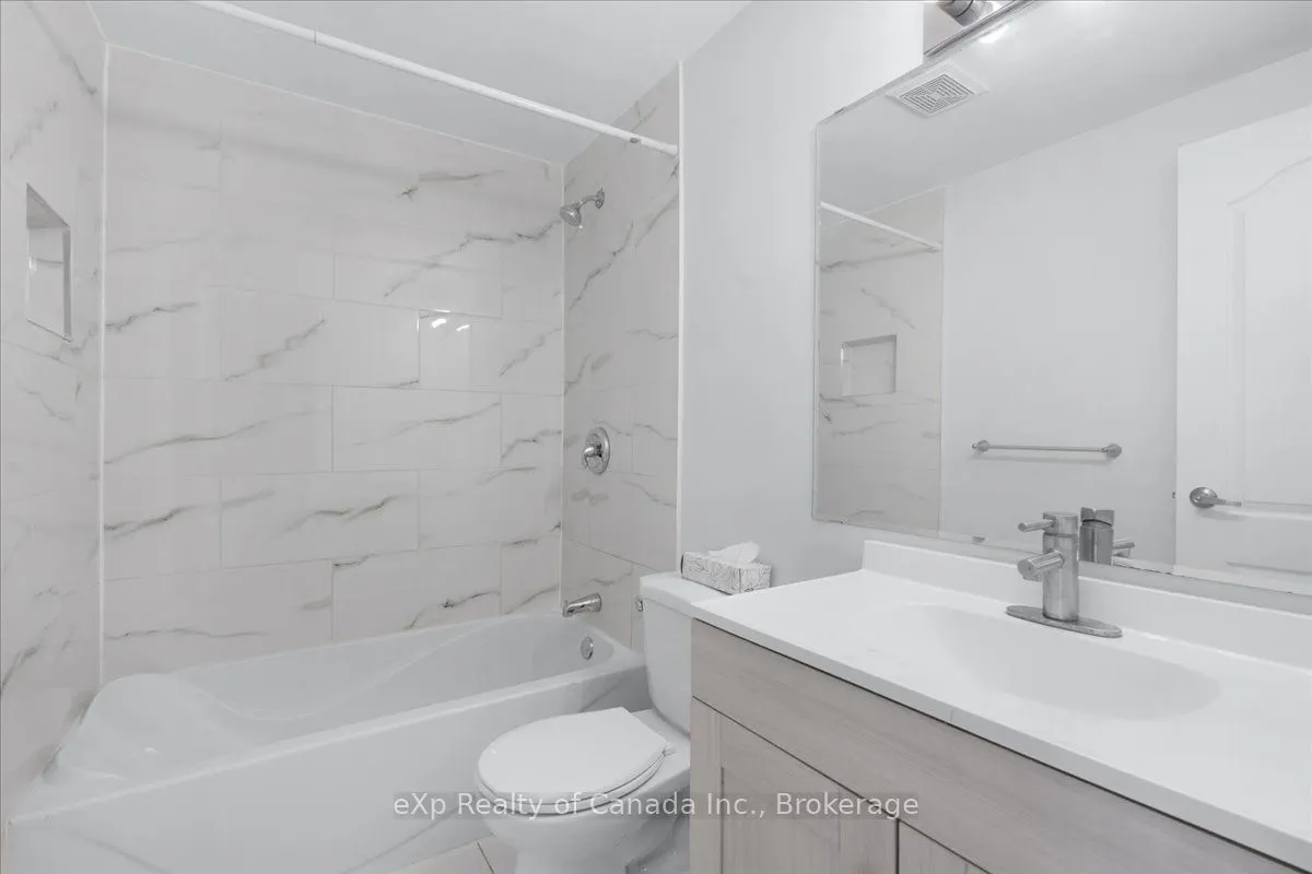 880 James Street, #9