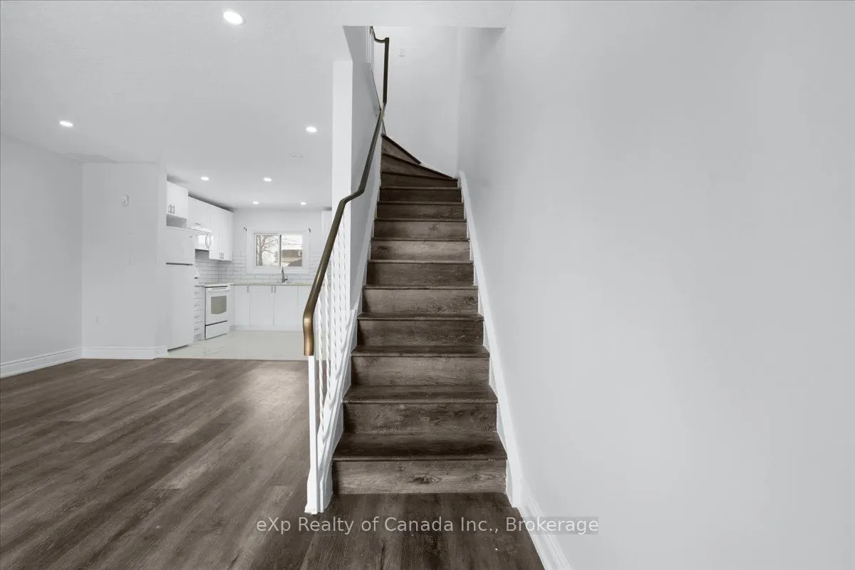 880 James Street, #9