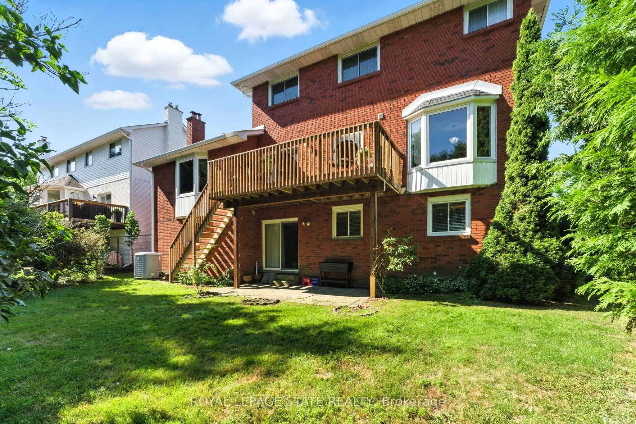 286 LLOYMINN Avenue