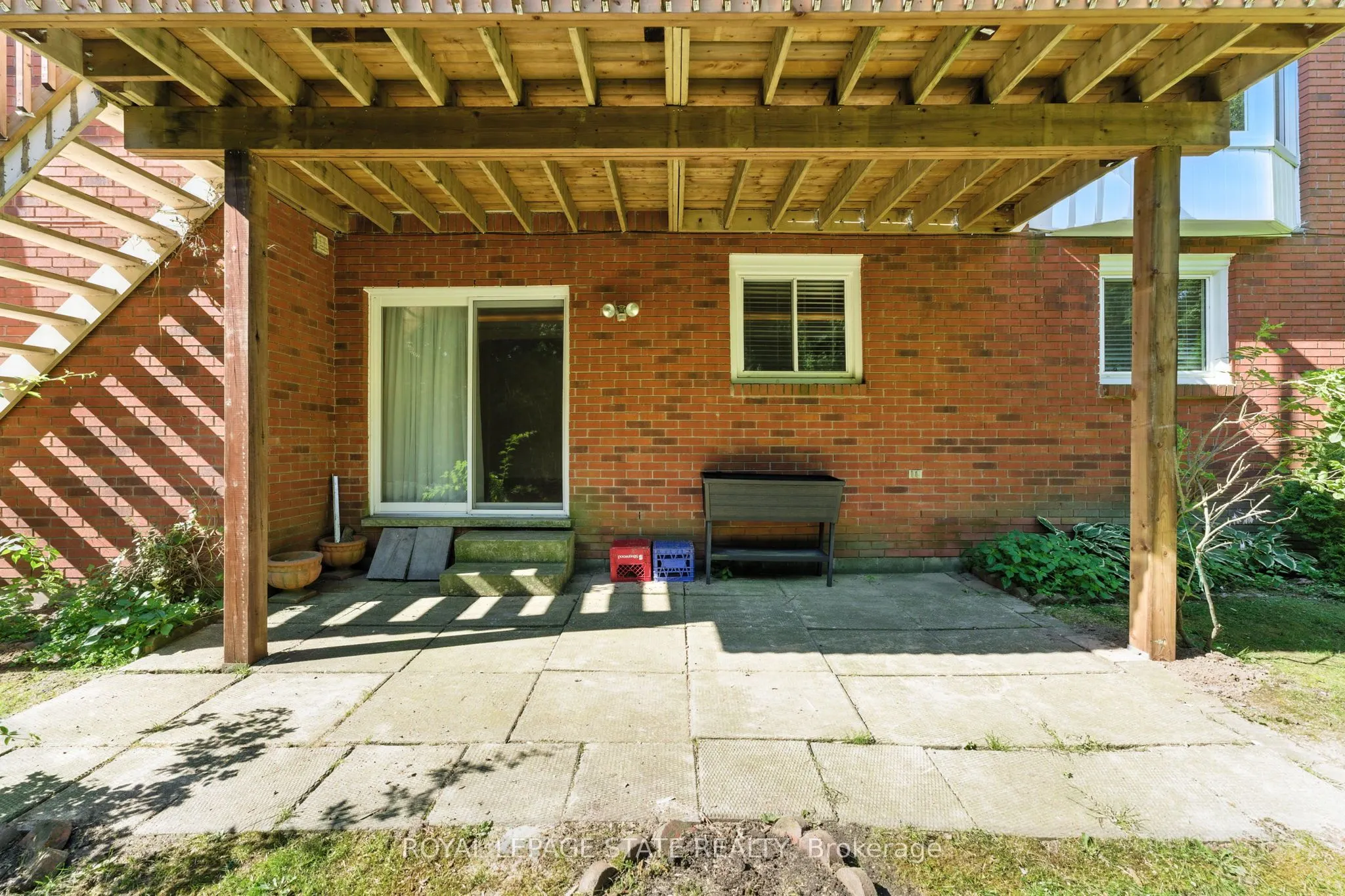 286 LLOYMINN Avenue