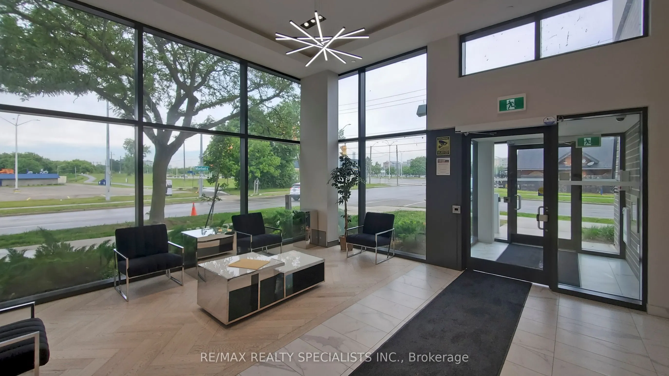 7 ERIE Avenue, #809