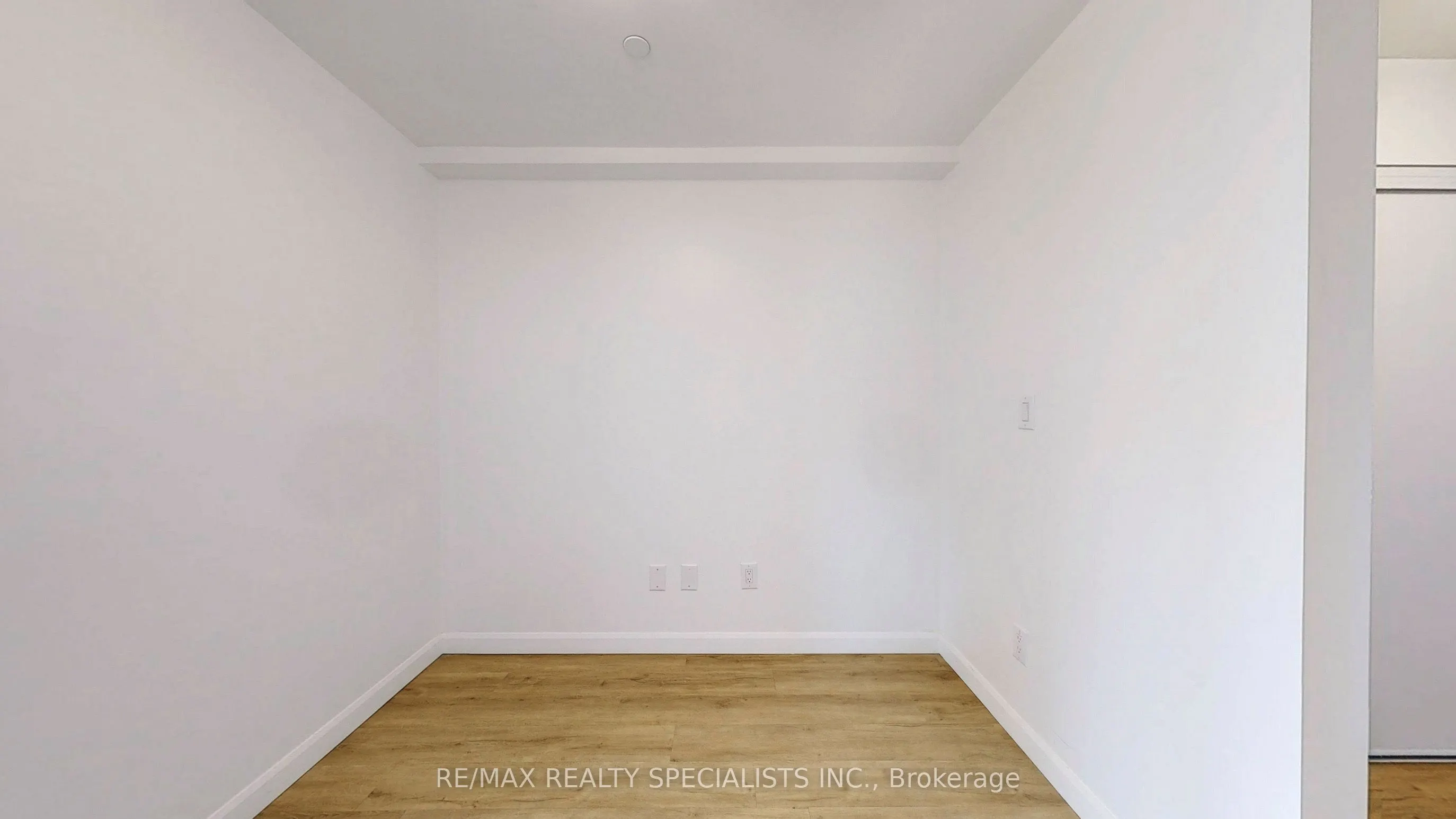 7 ERIE Avenue, #809