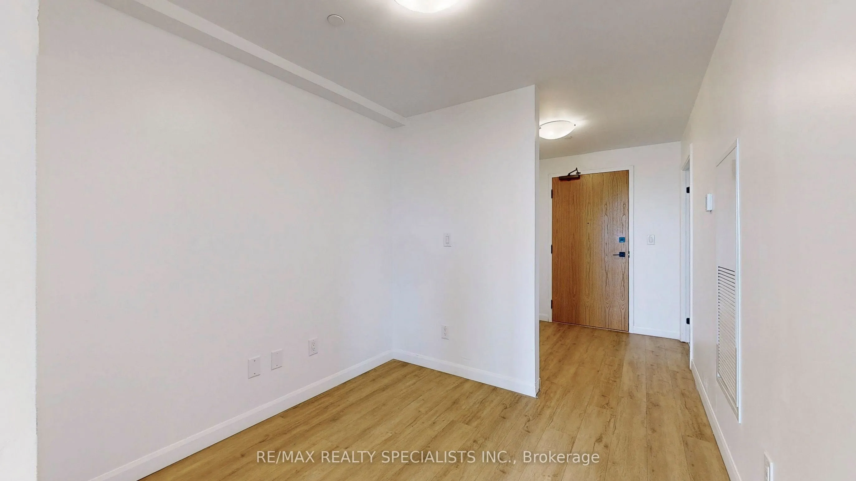 7 ERIE Avenue, #809