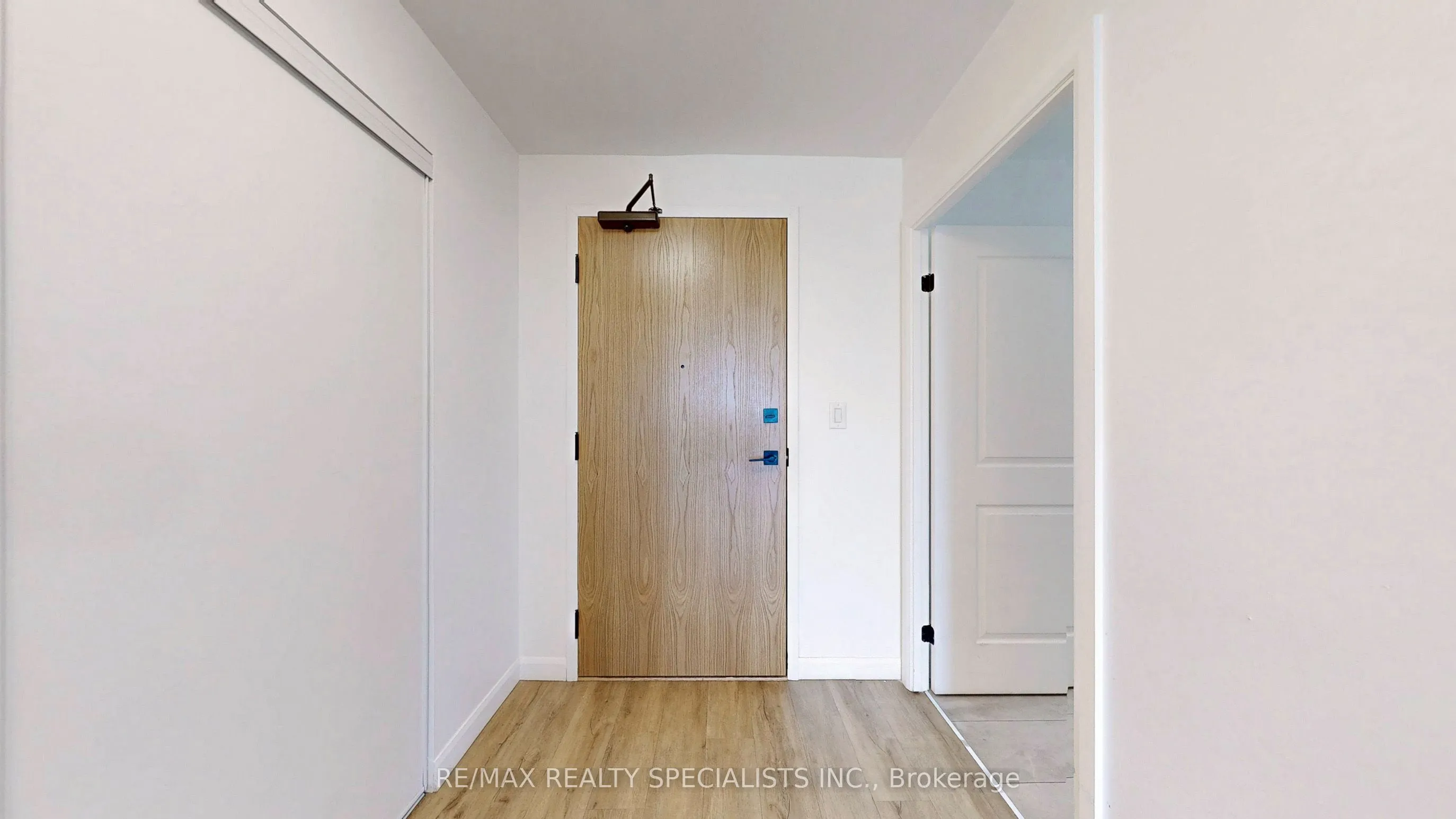 7 ERIE Avenue, #809