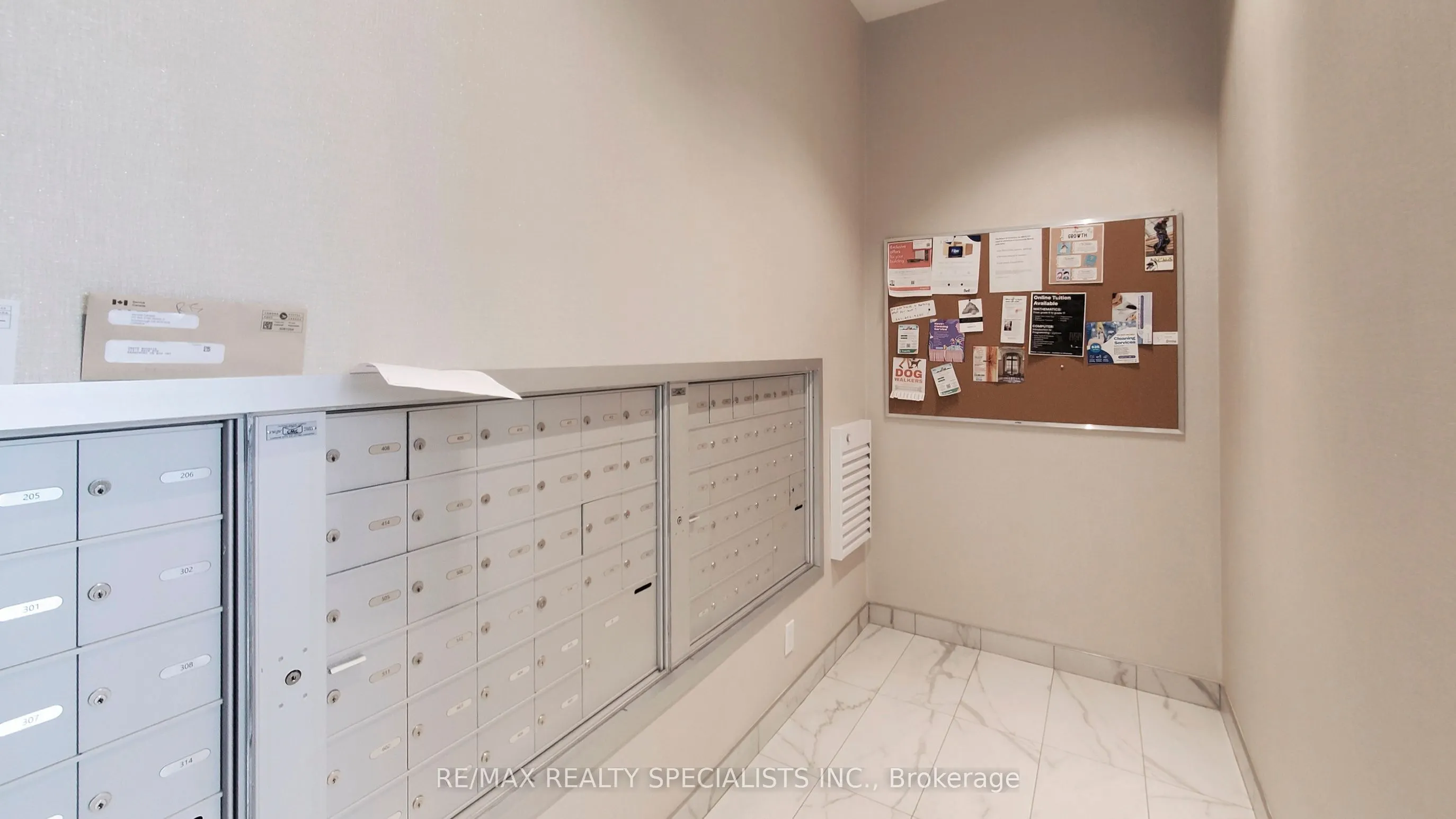7 ERIE Avenue, #809