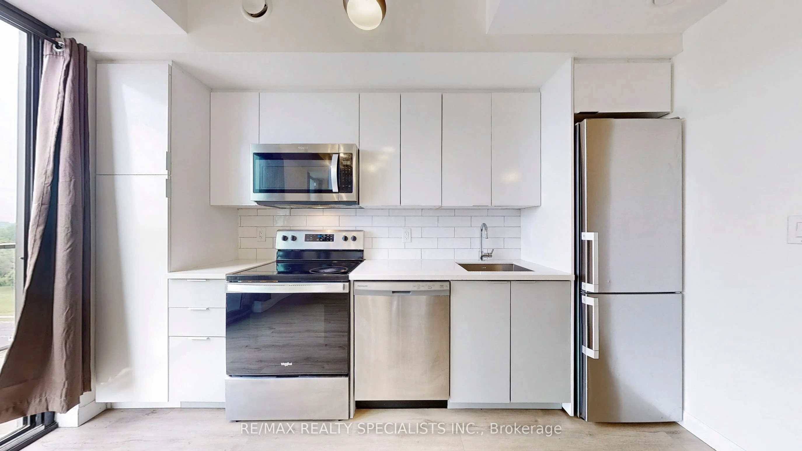 7 ERIE Avenue, #809