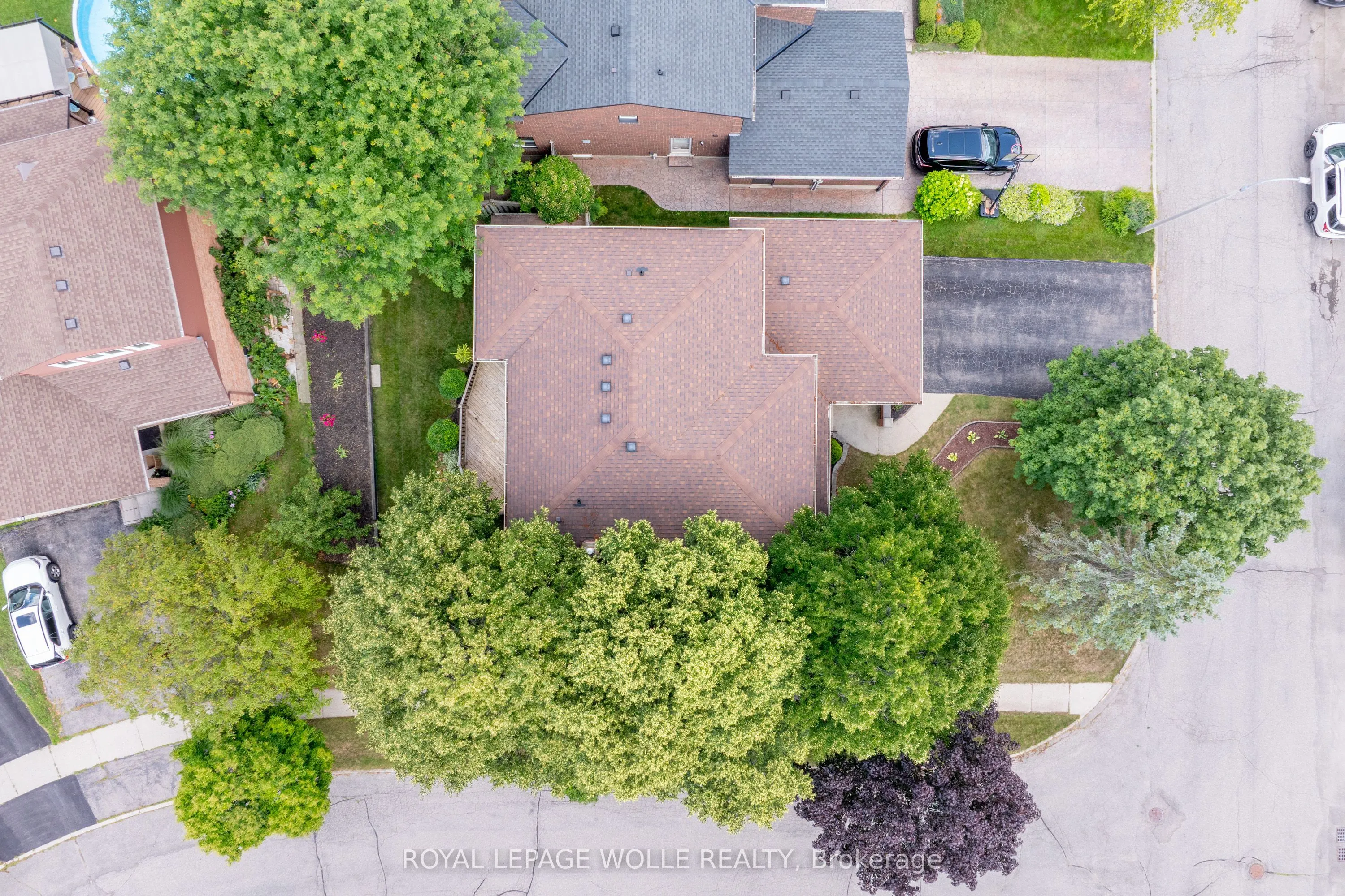 89 Valley Ridge Crescent