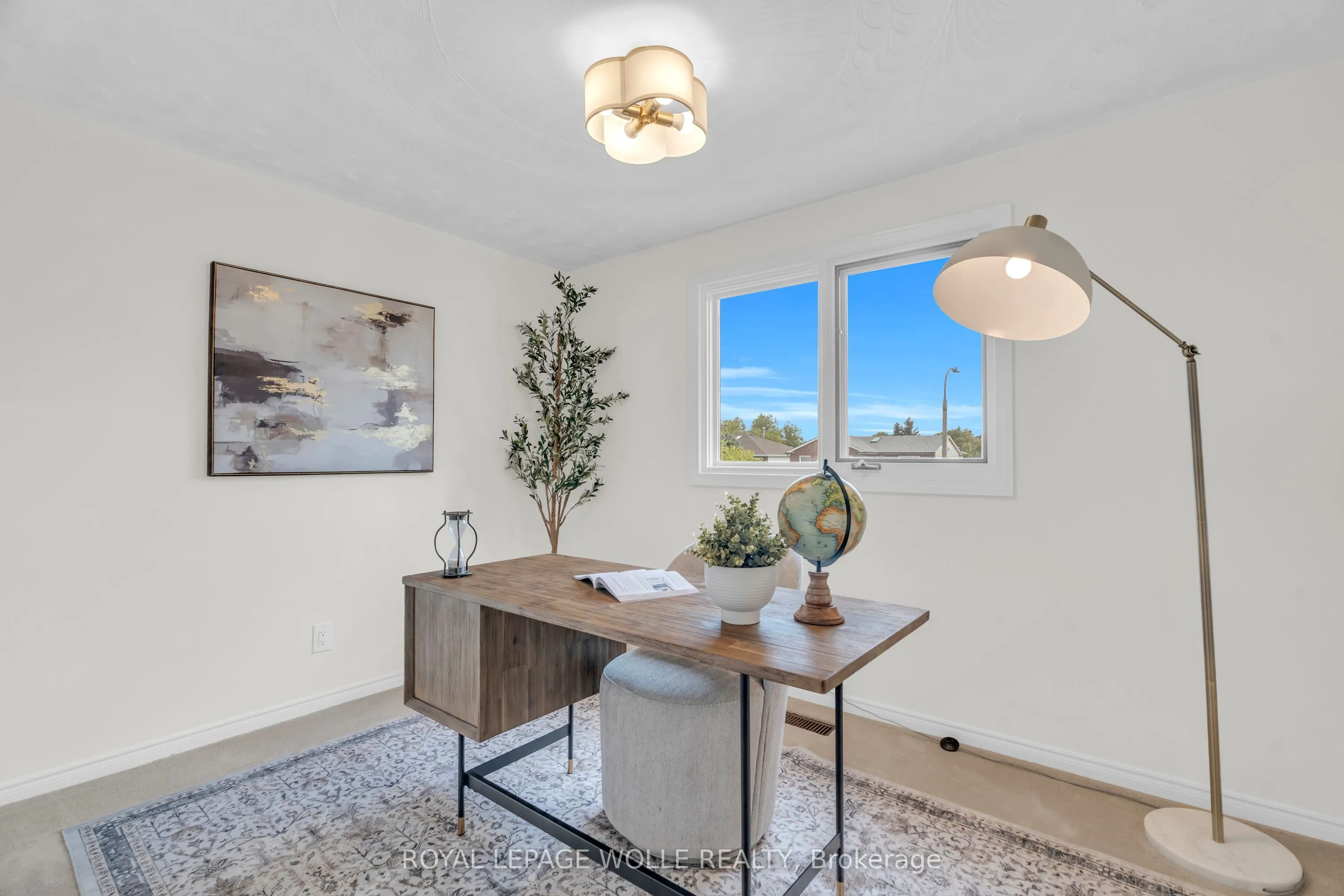89 Valley Ridge Crescent