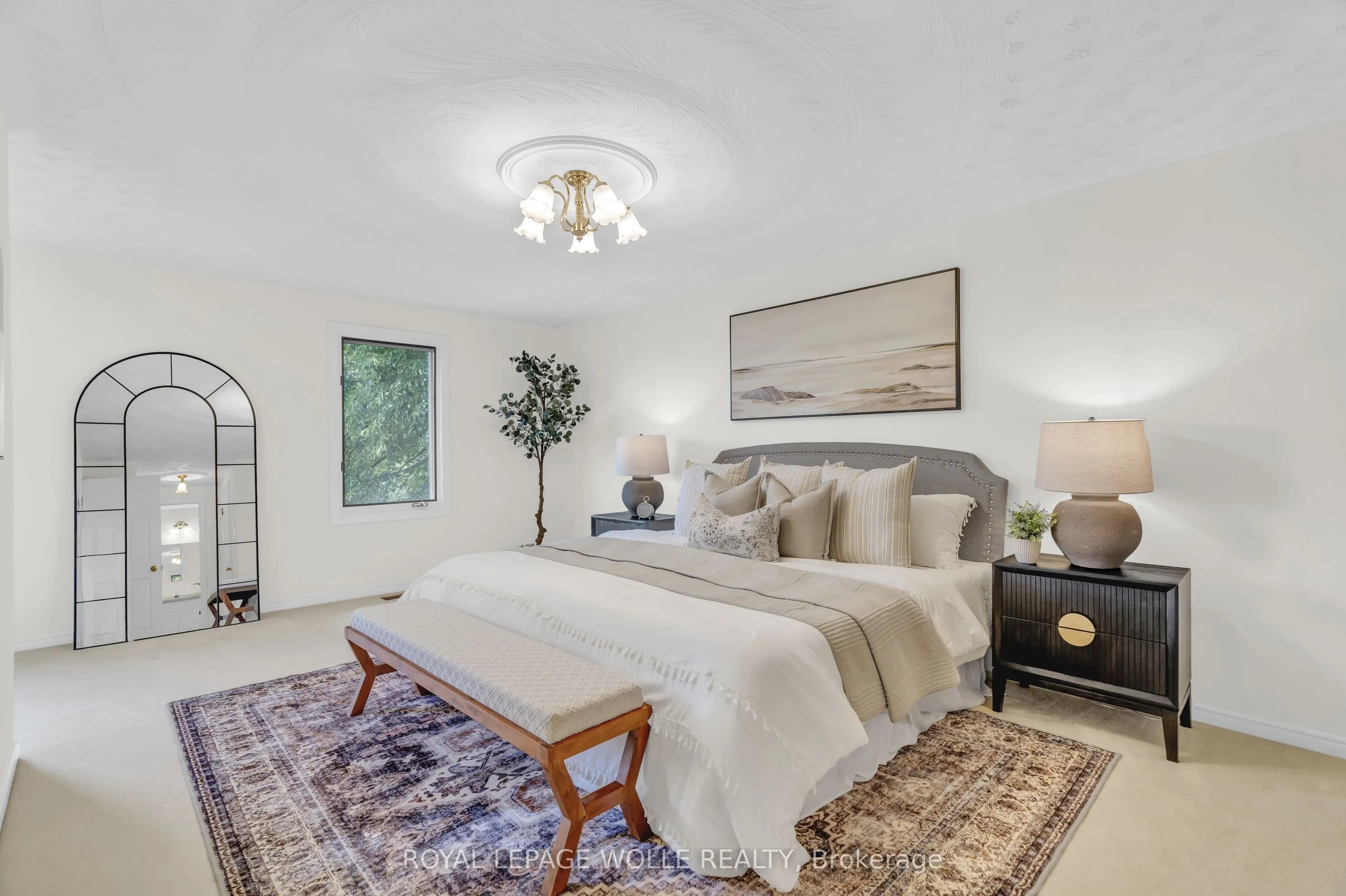 89 Valley Ridge Crescent