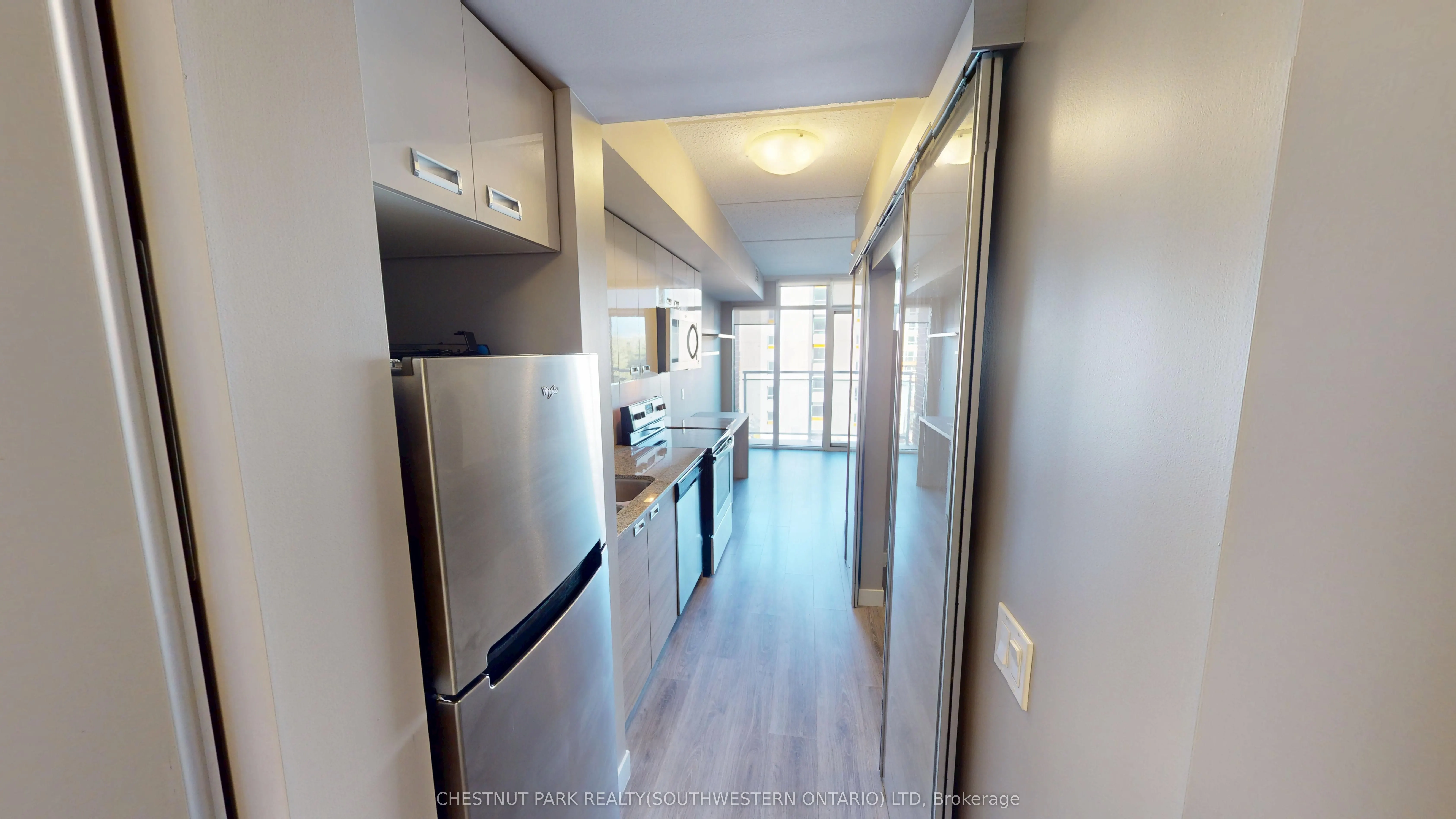 308 Lester Street, #404