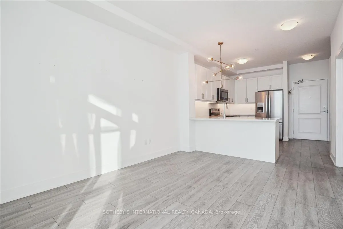 101 Shoreview Place, #633