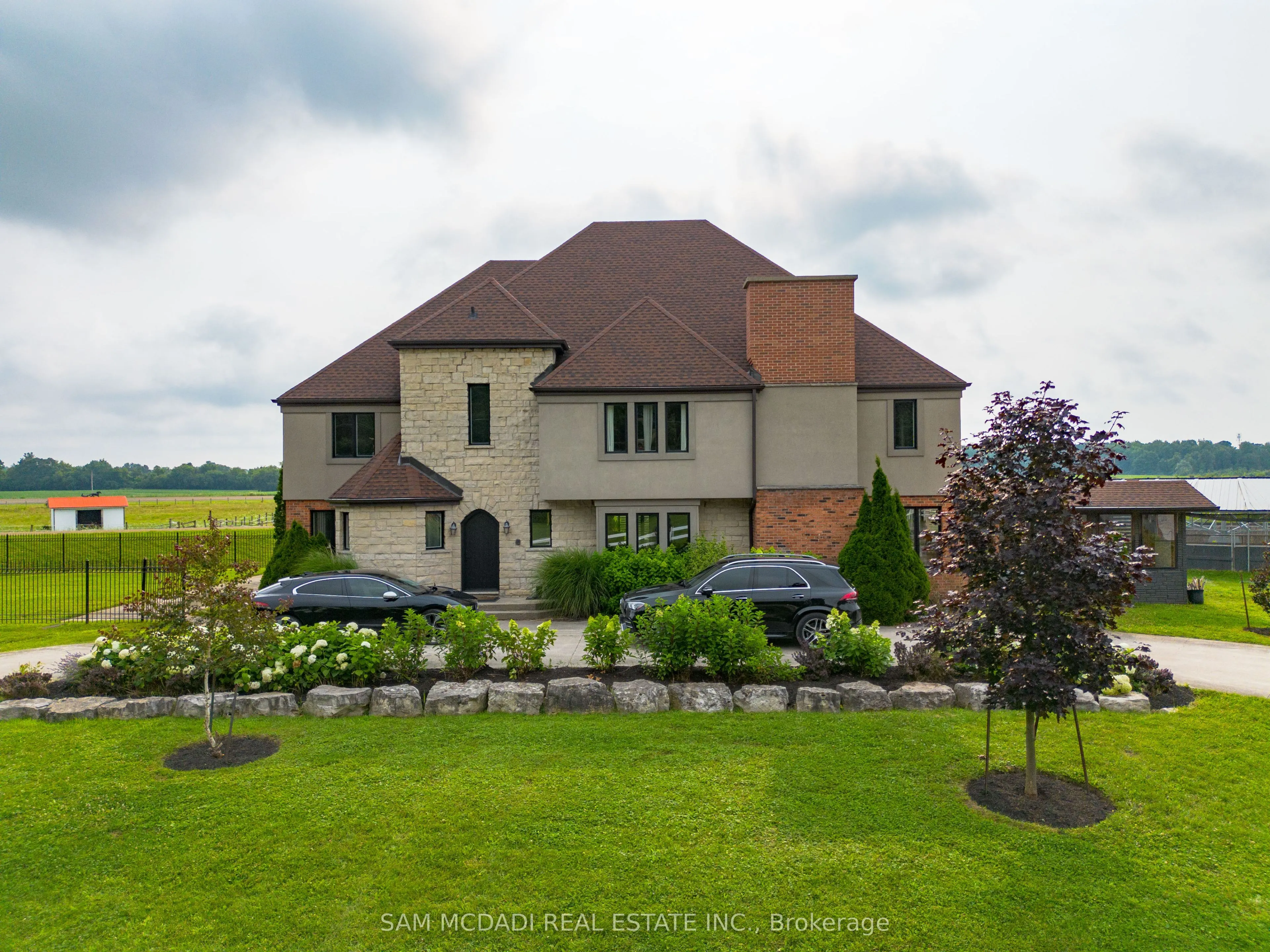 1046 Concession 6 Road W