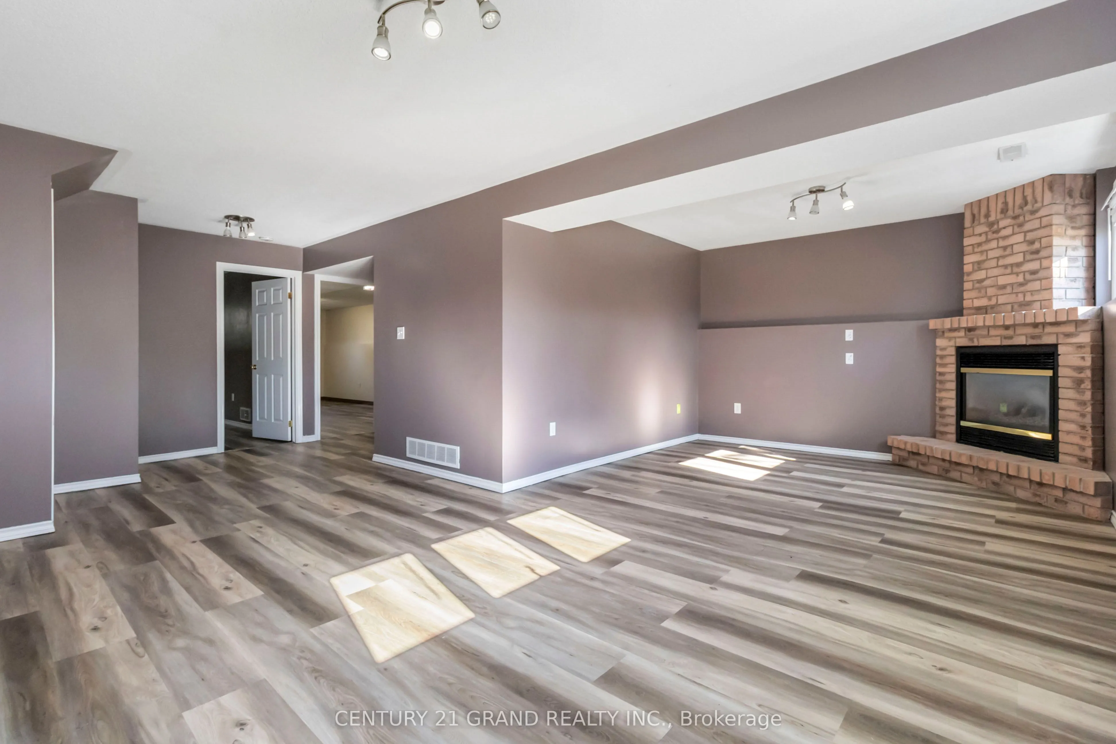 5 Cork Crescent