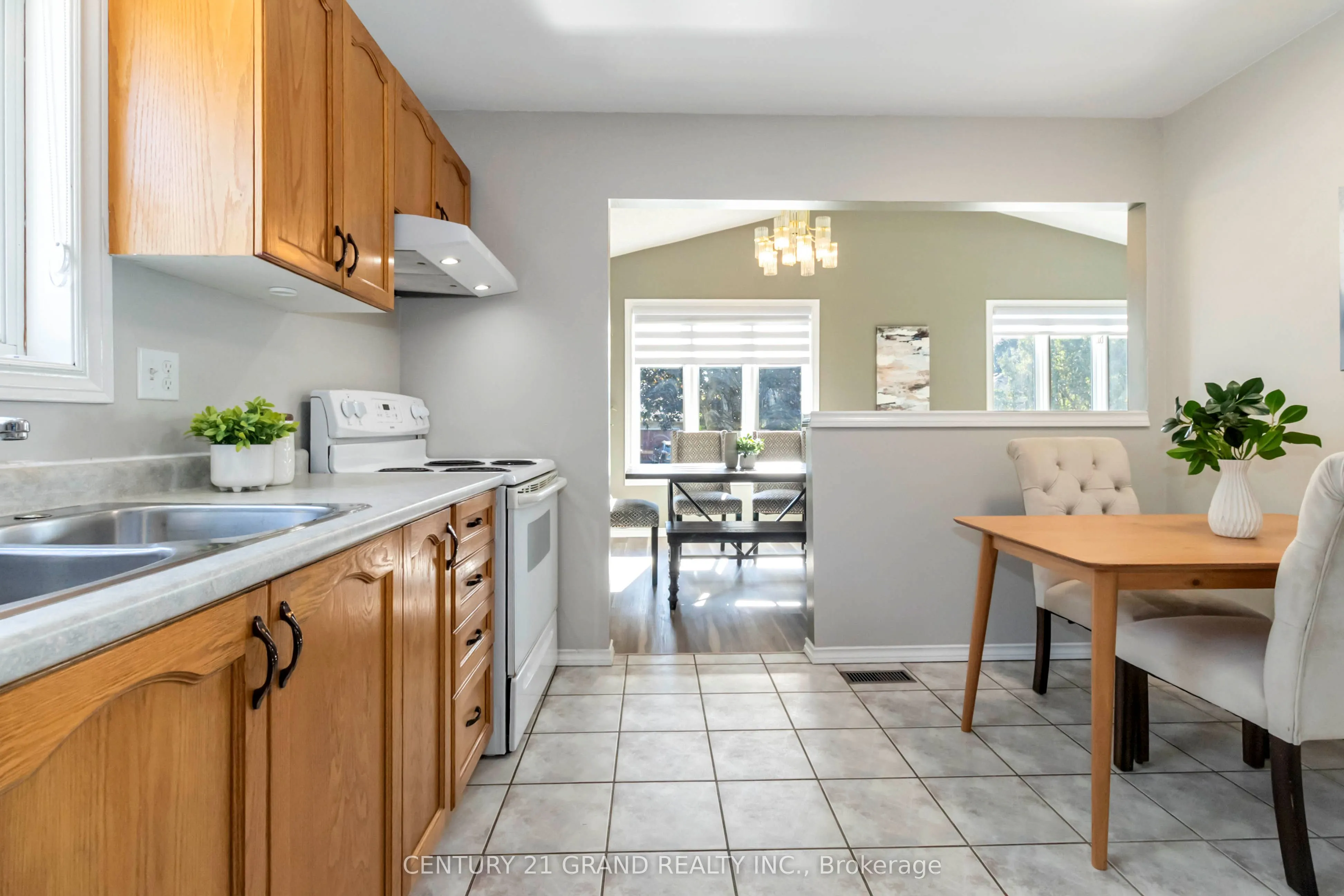 5 Cork Crescent