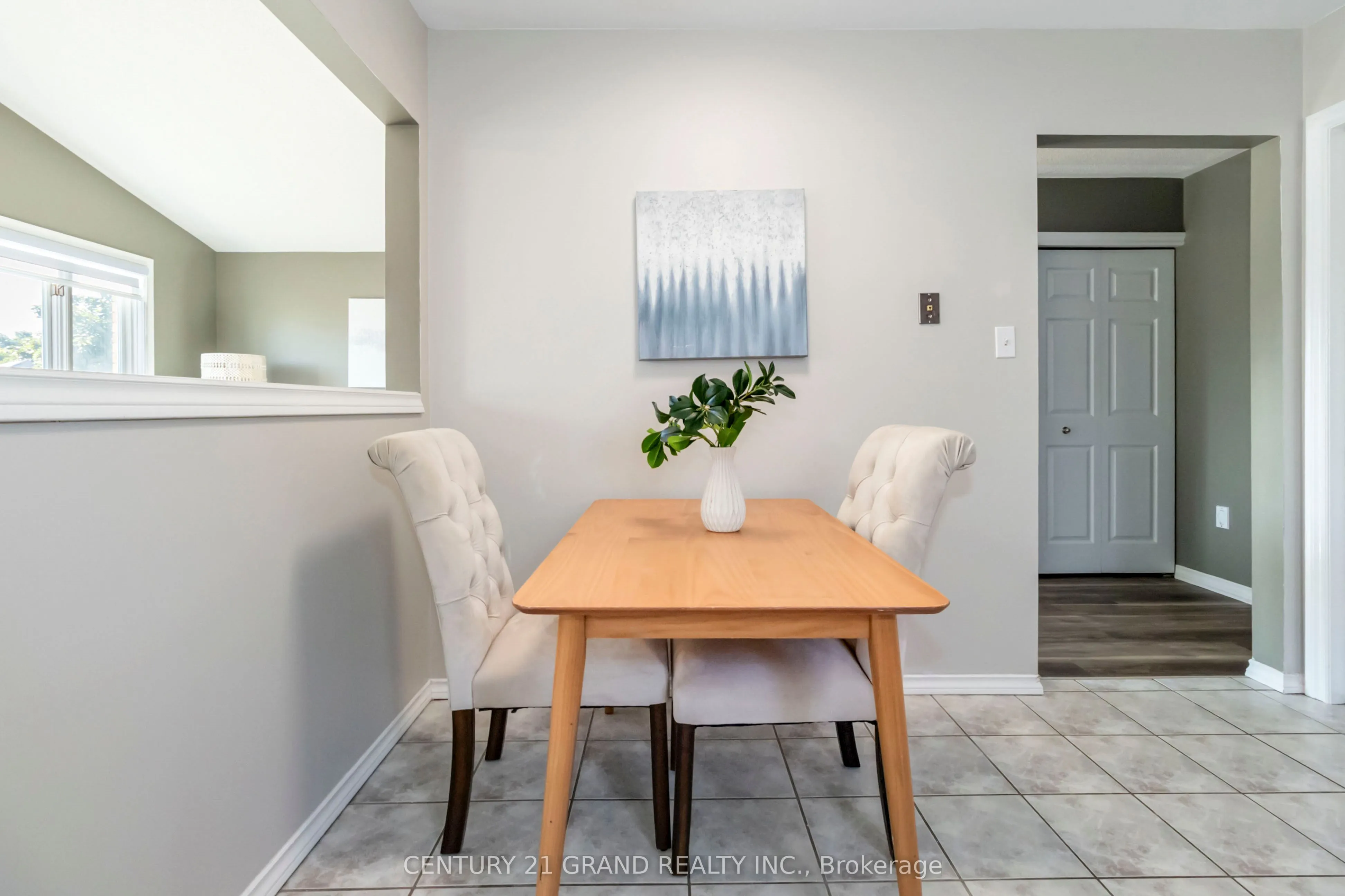 5 Cork Crescent