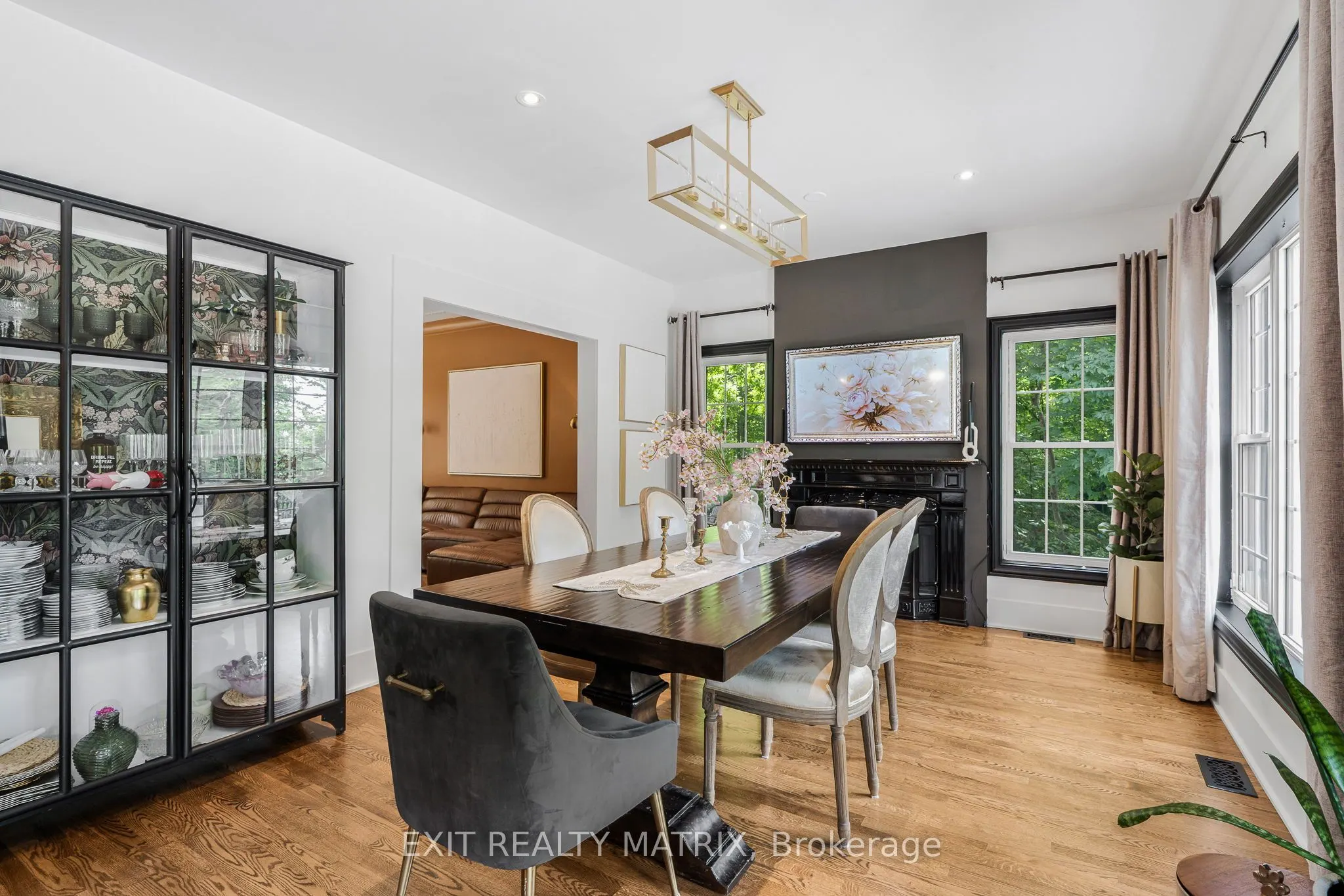 1271 GEORGES VANIER Drive