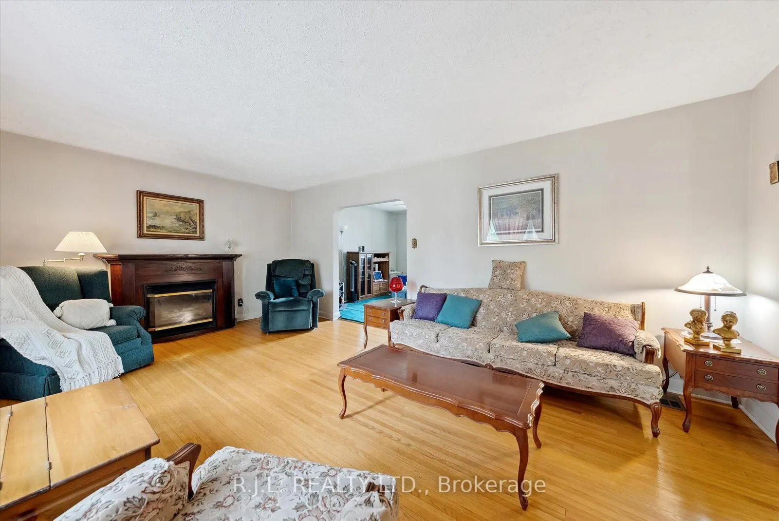 83 Greenhill Drive