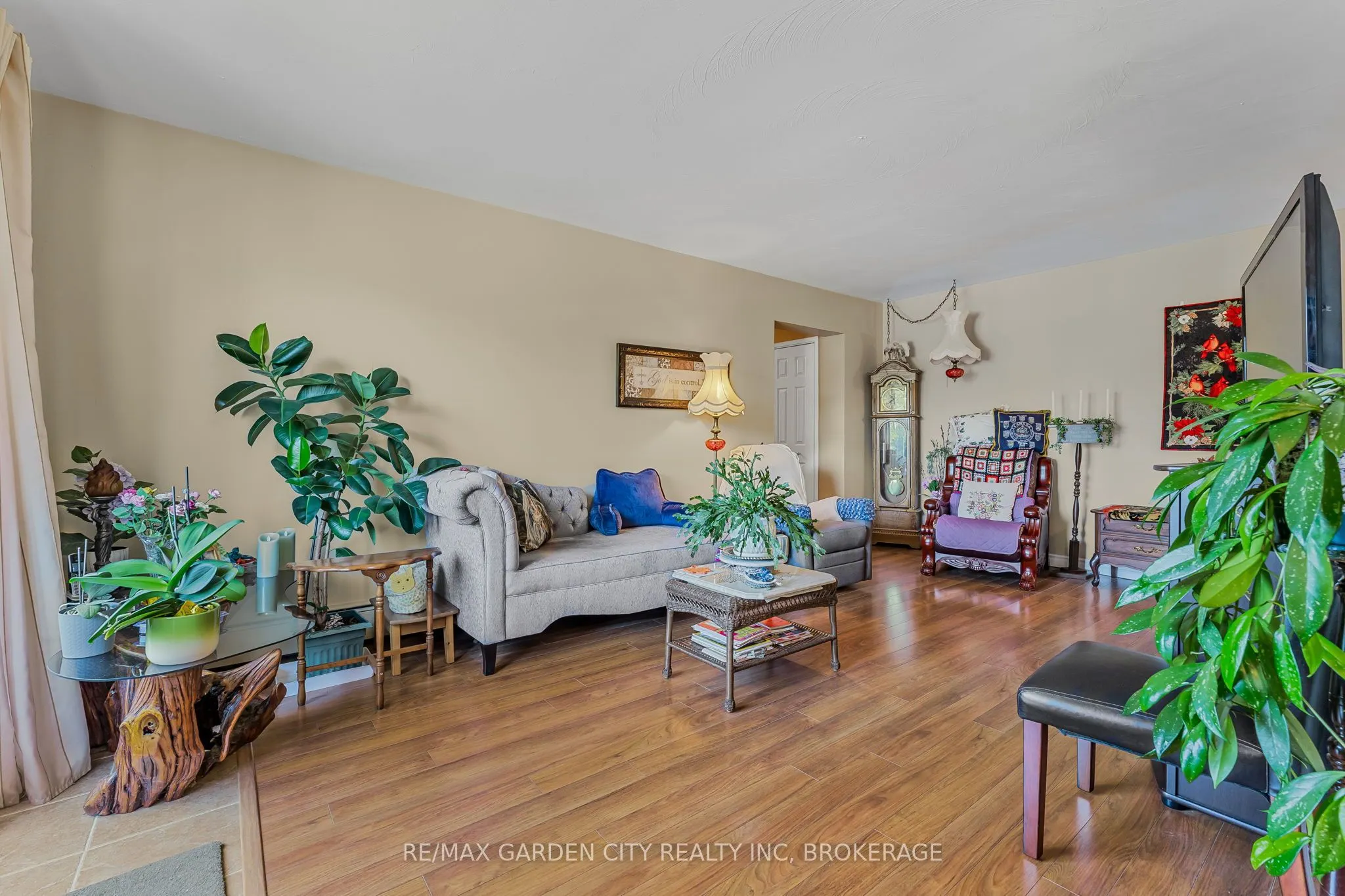 485 Thorold Road, #301