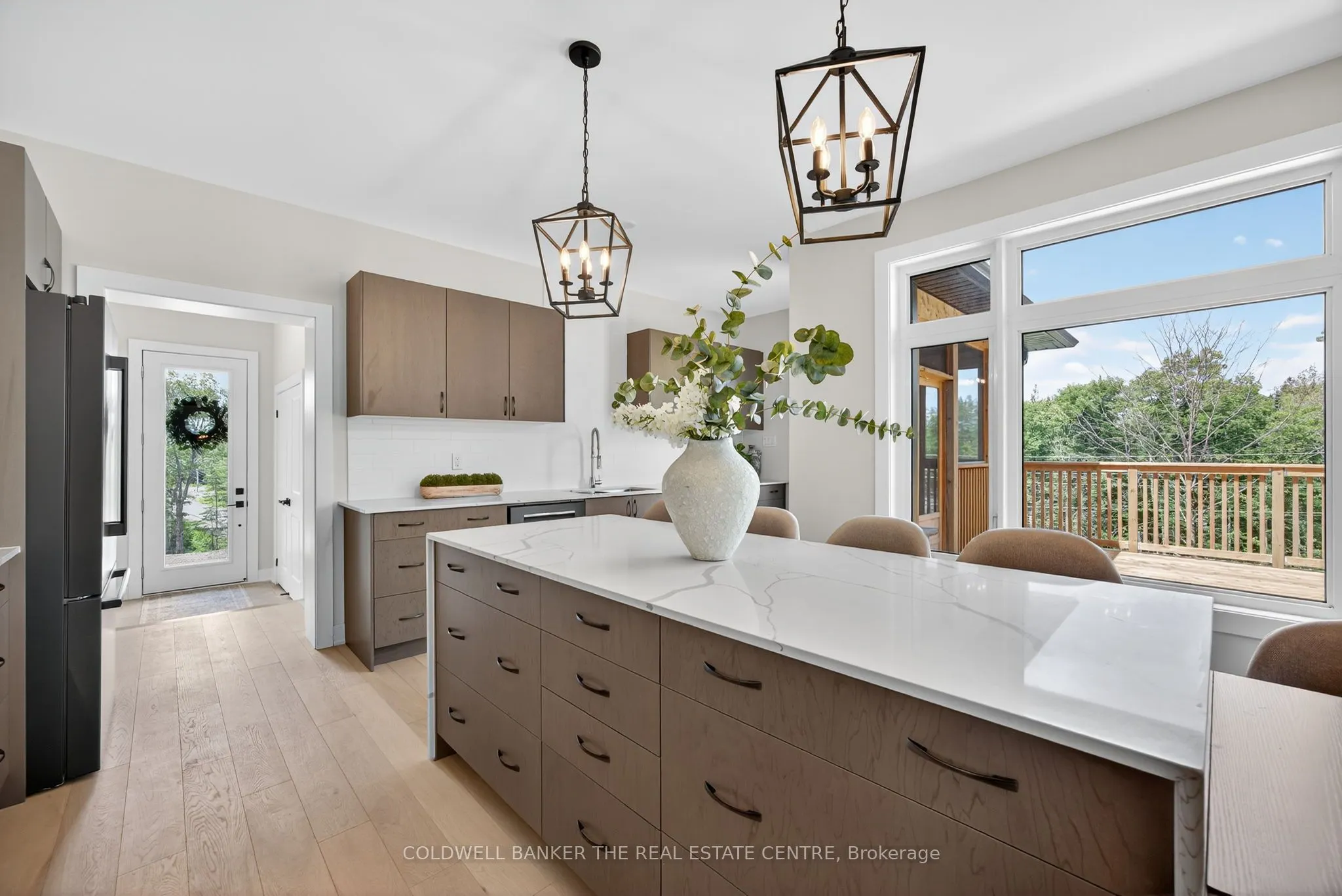1008 Kingsridge Court