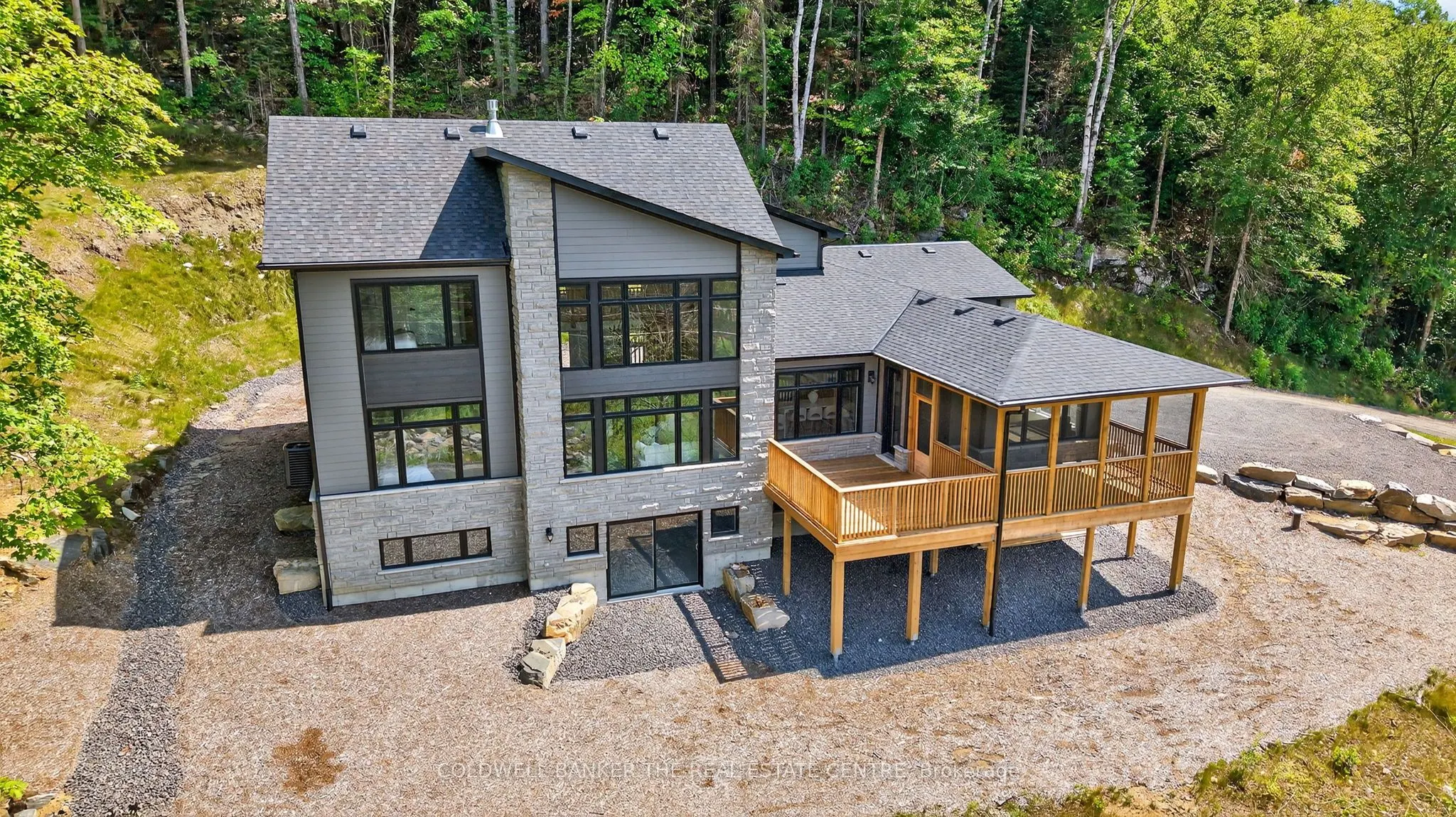 1008 Kingsridge Court