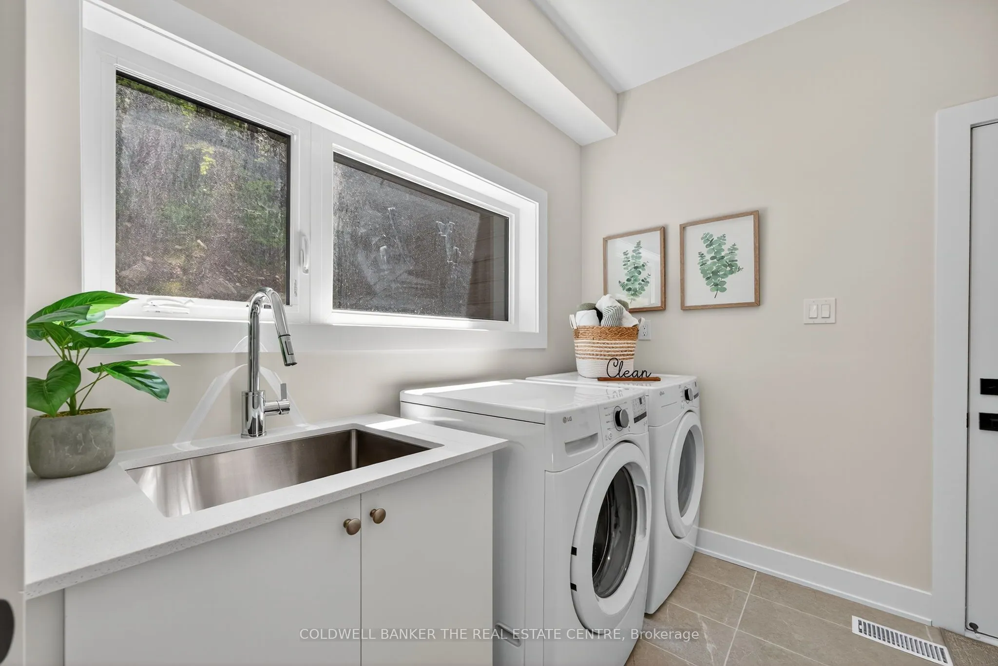 1008 Kingsridge Court