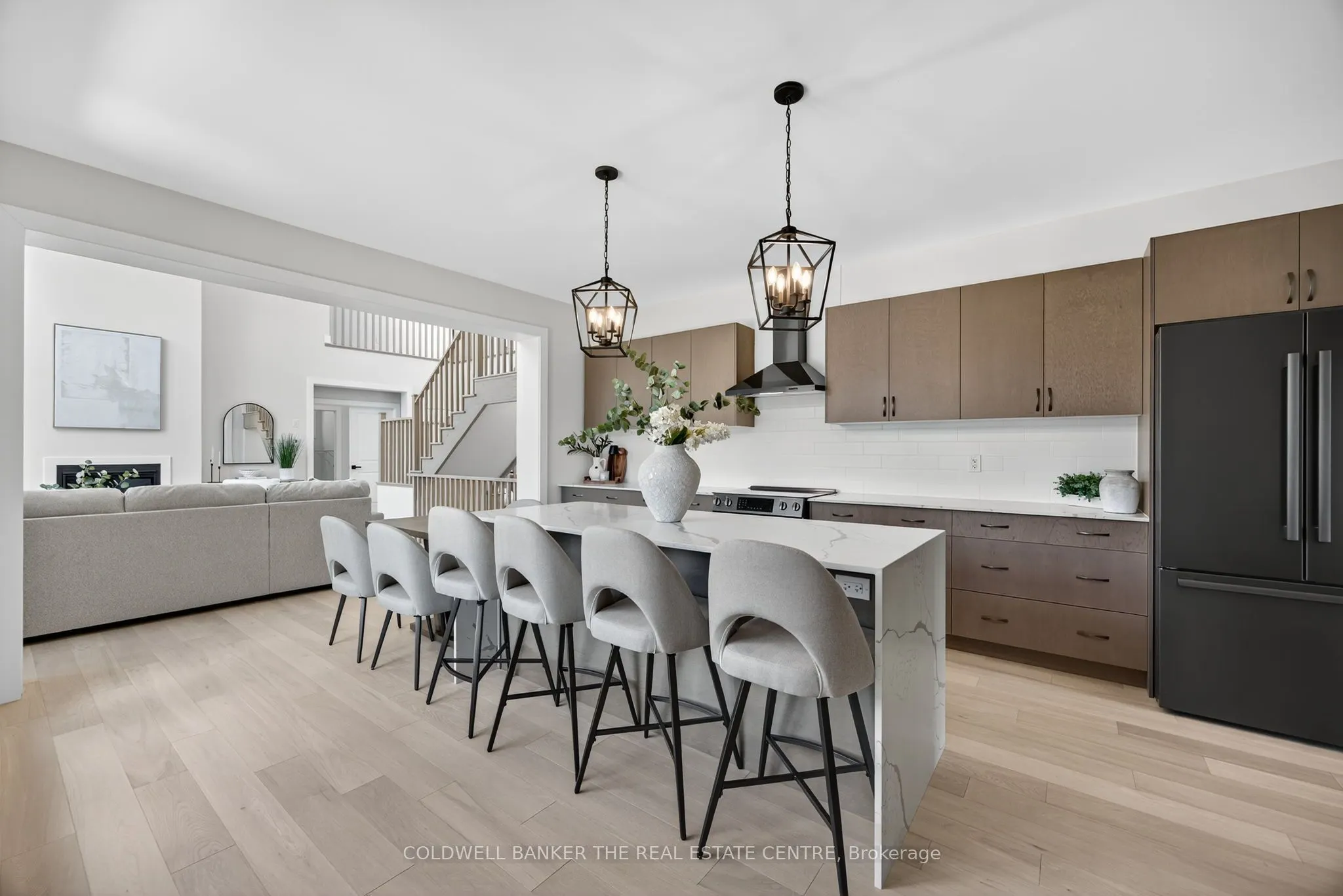 1008 Kingsridge Court