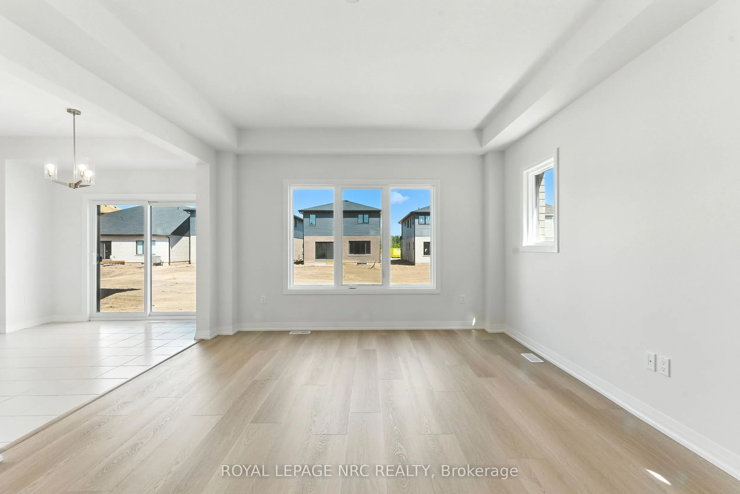 1022 Kraft Road N