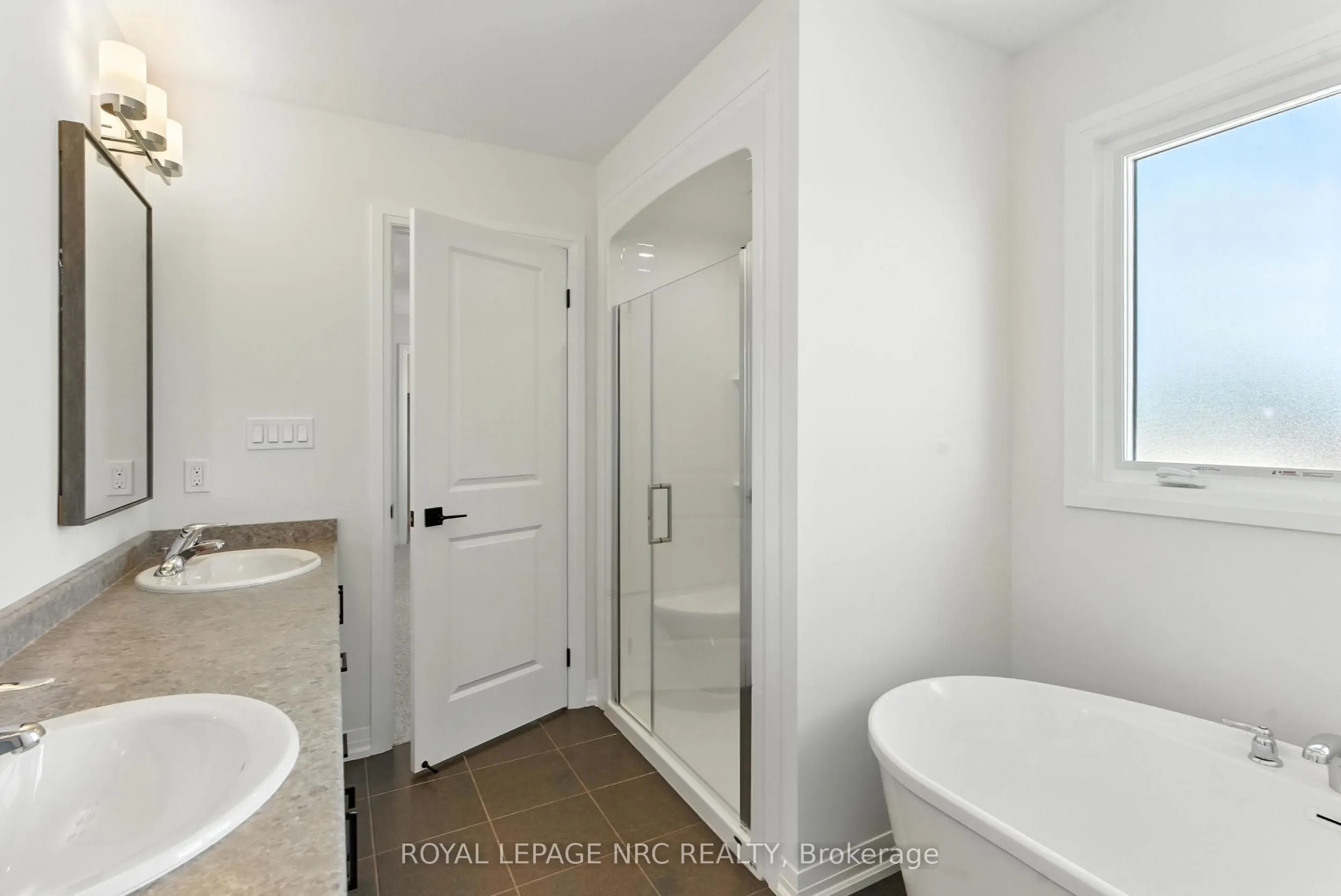 1022 Kraft Road N