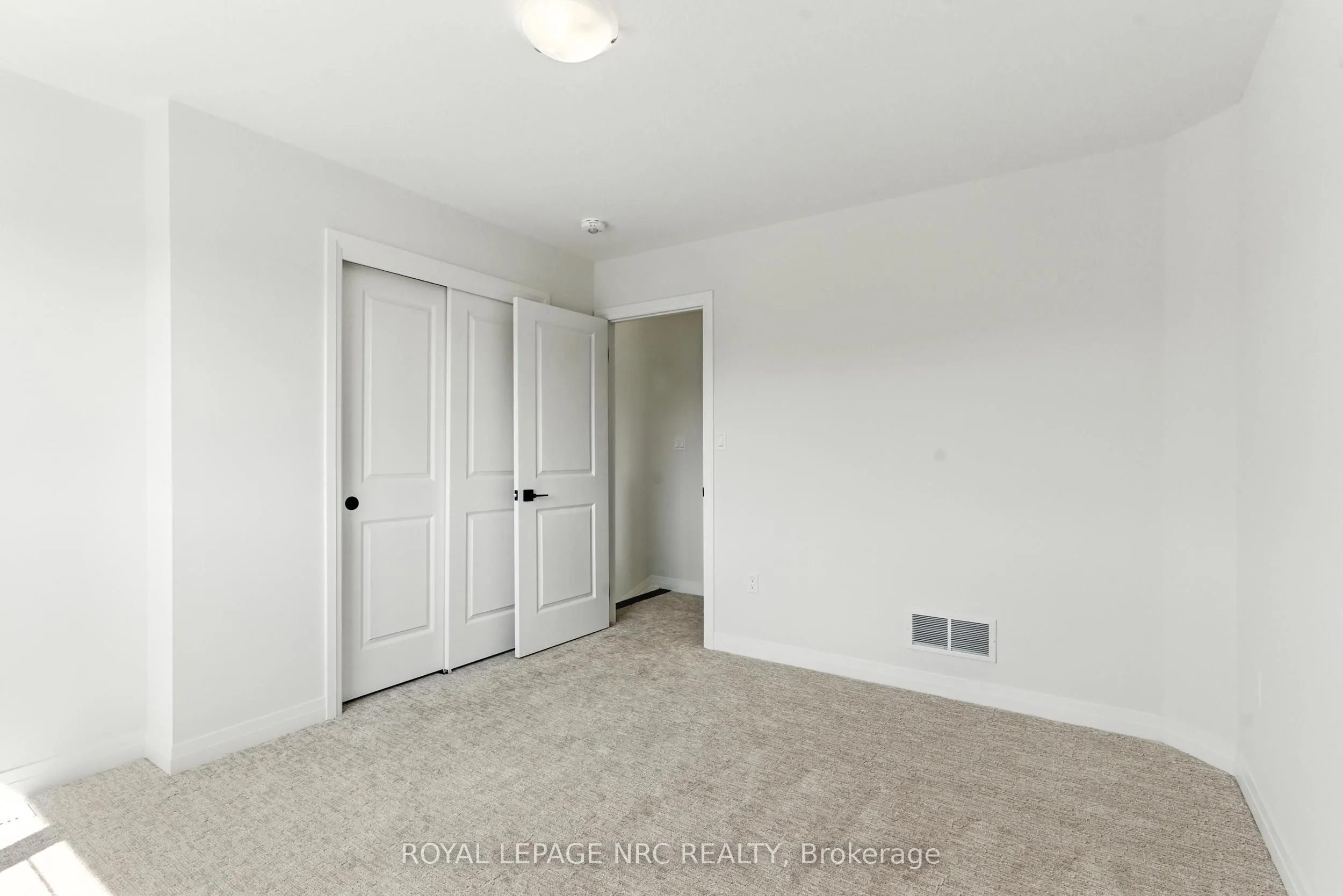 1022 Kraft Road N