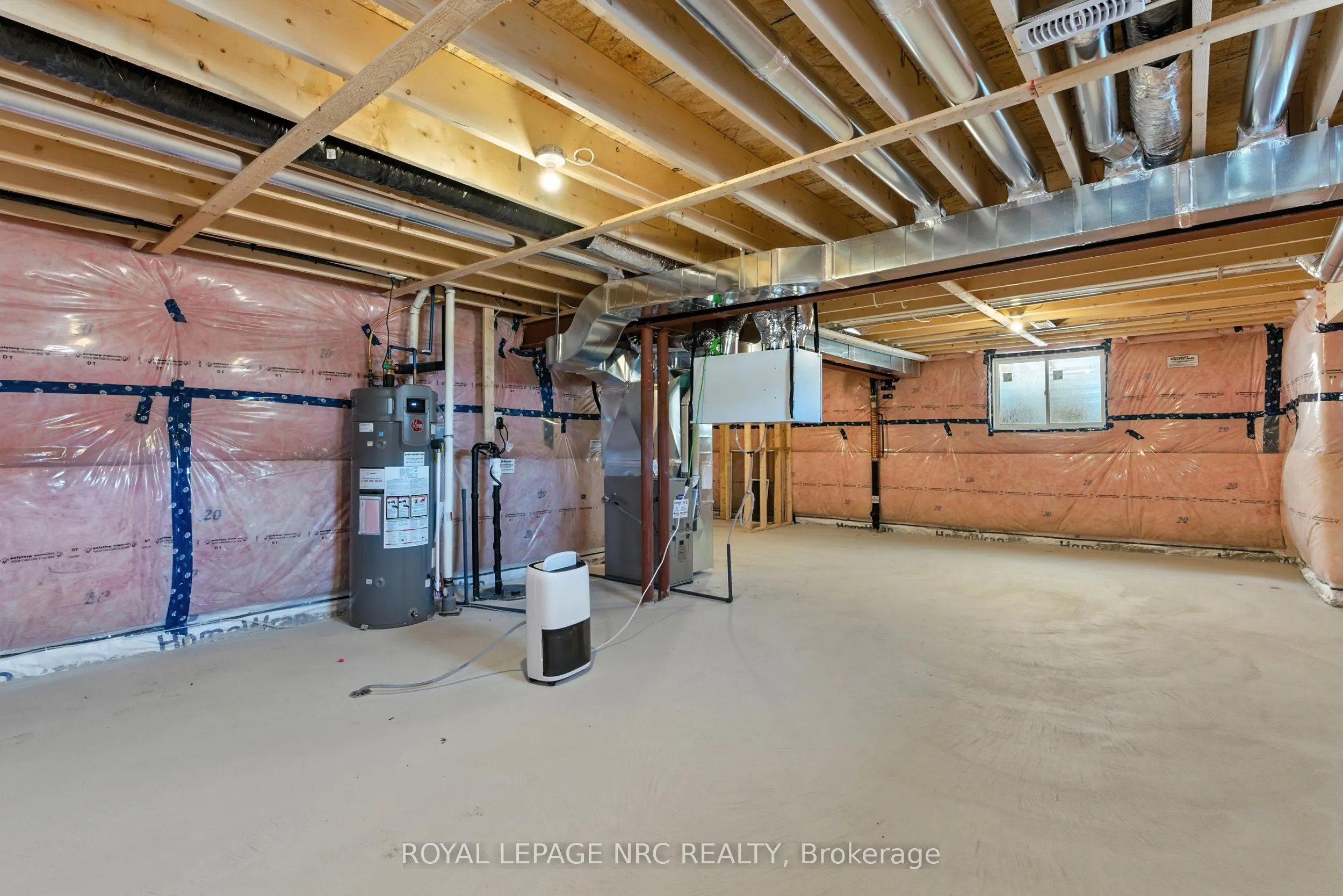1022 Kraft Road N
