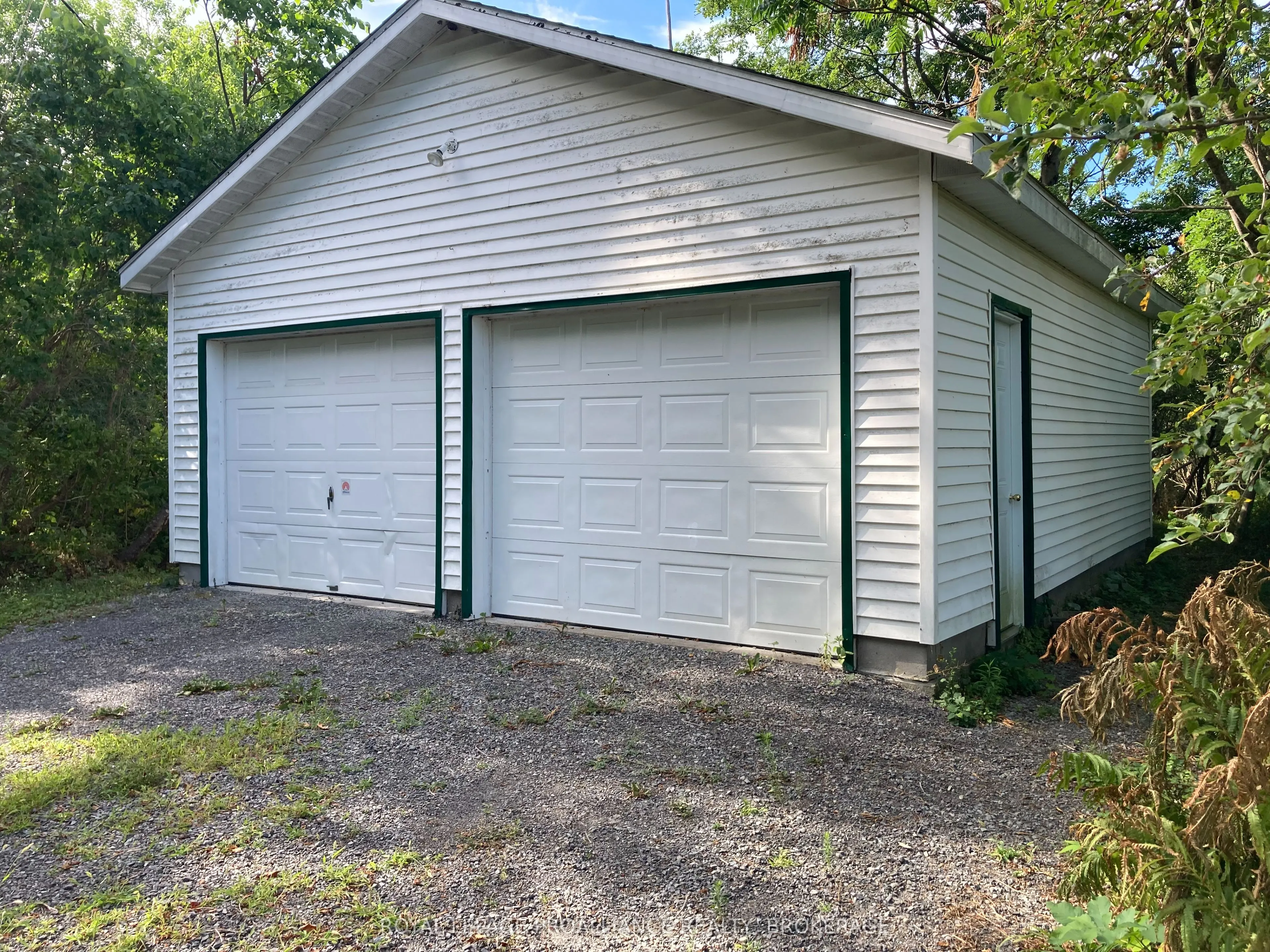 1597 Shales Road