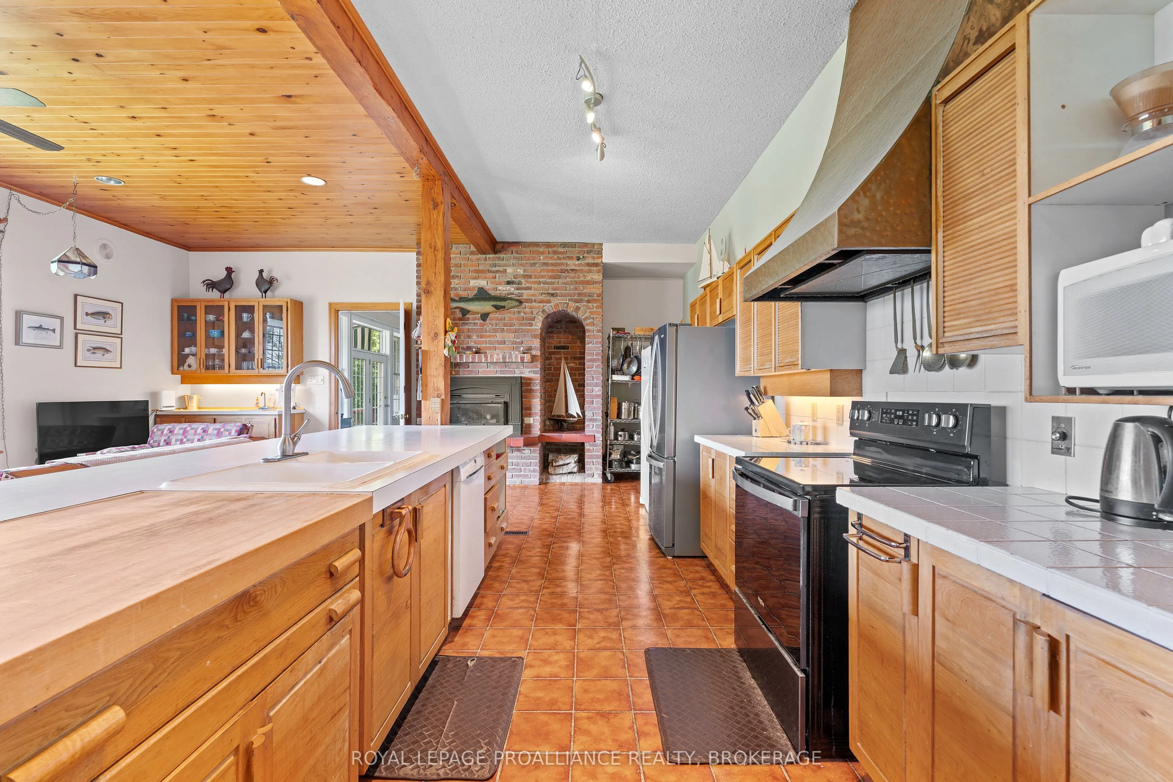 1597 Shales Road