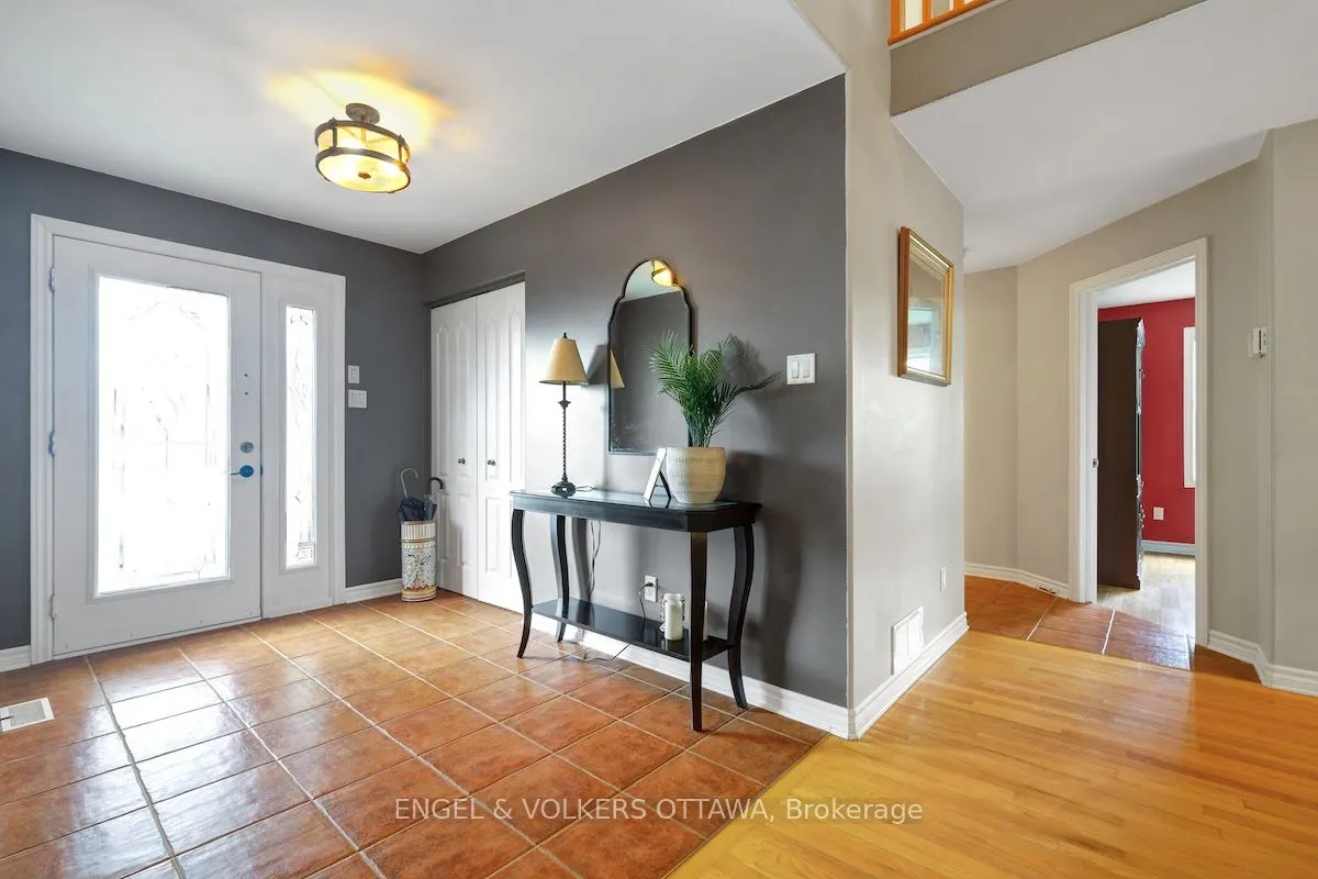 59 Frontenac Boulevard
