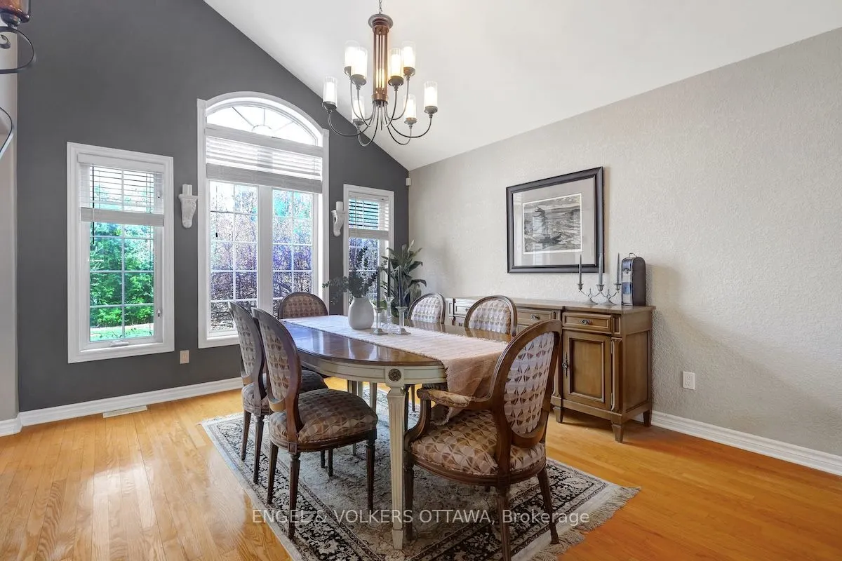 59 Frontenac Boulevard