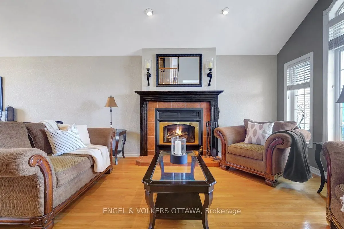 59 Frontenac Boulevard