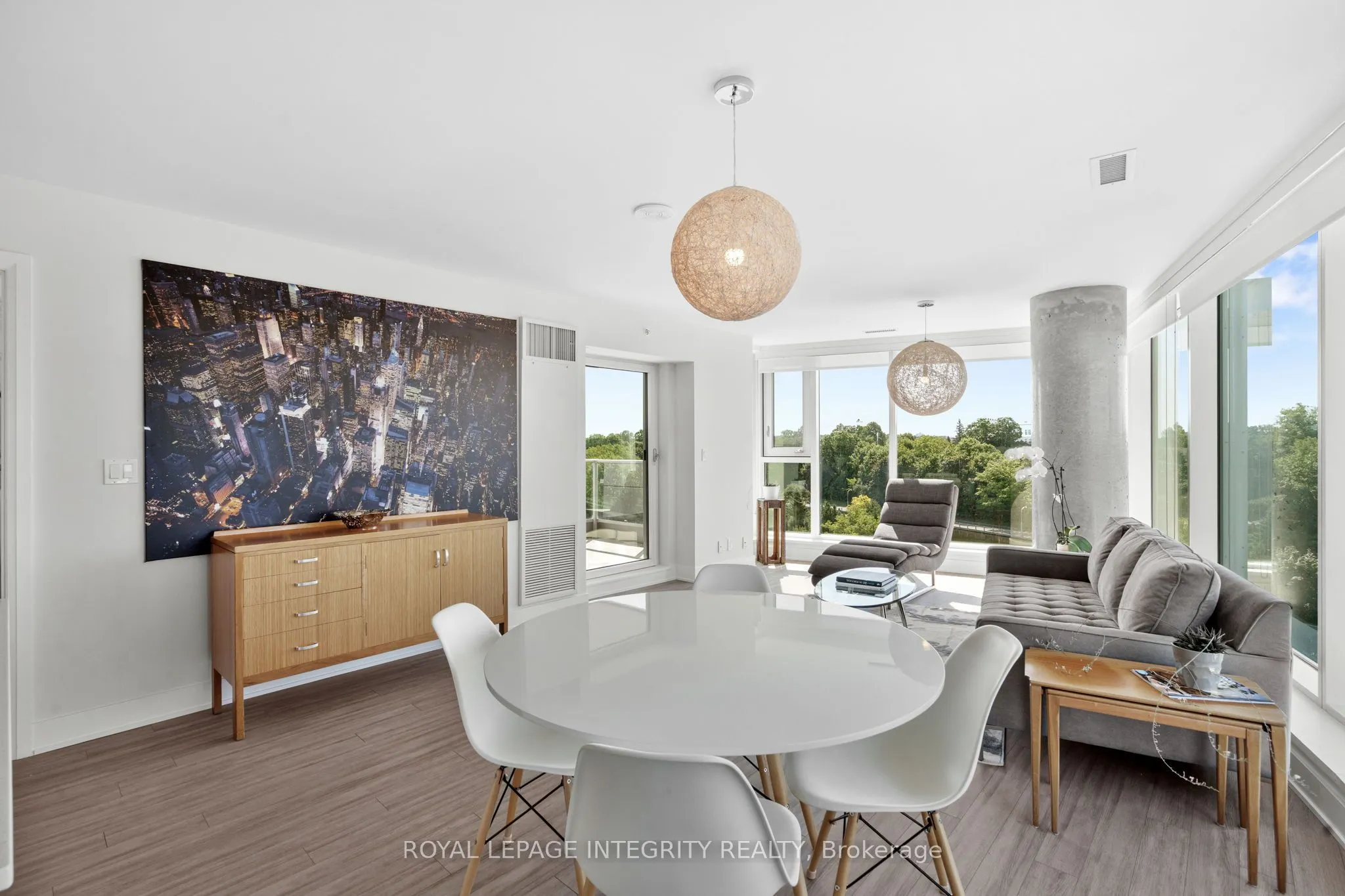 1035 Bank Street #609