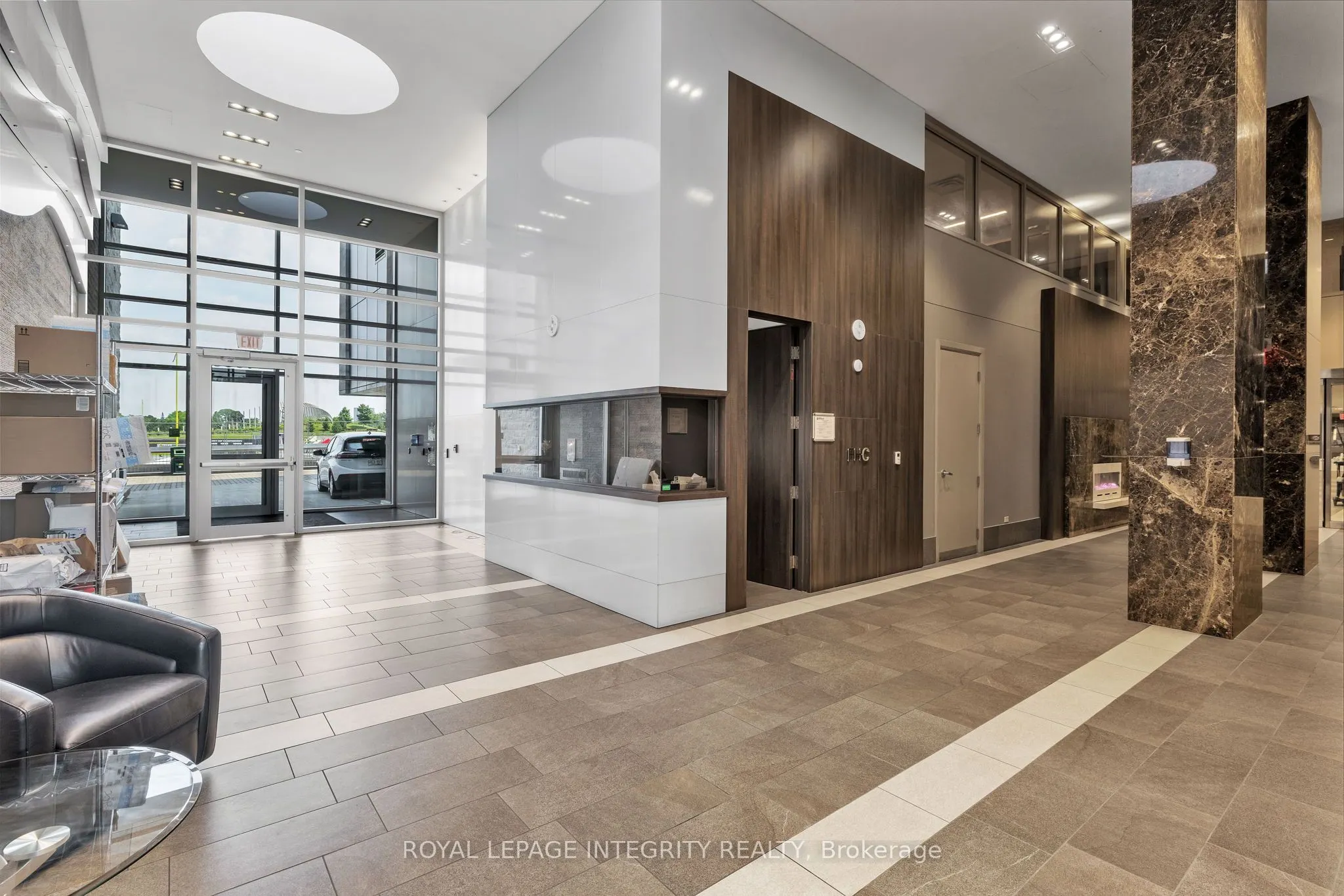 1035 Bank Street #609