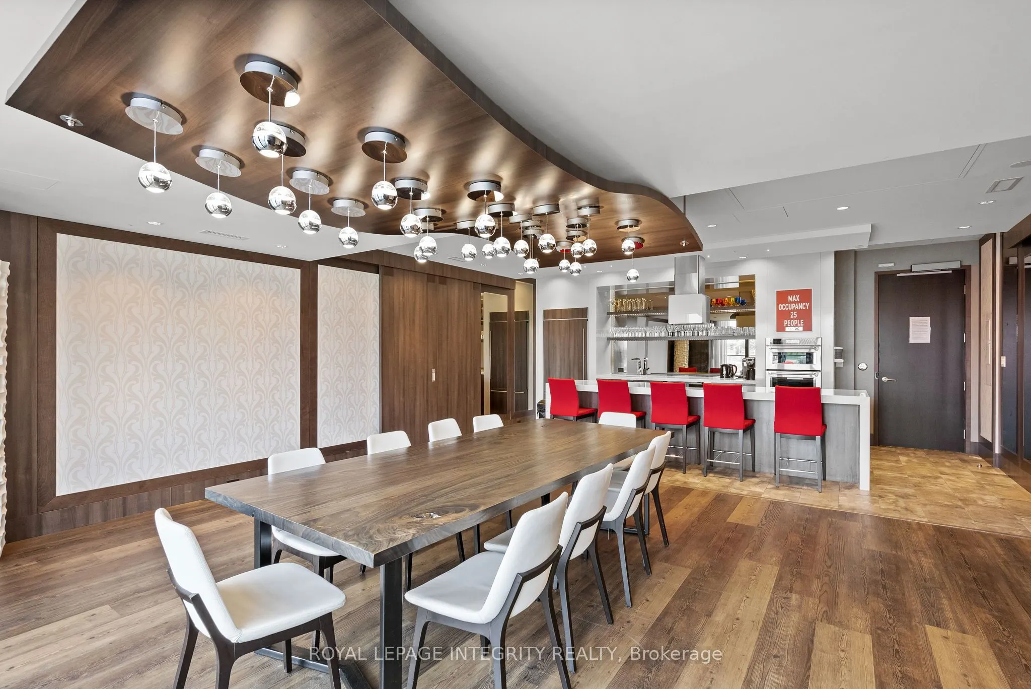 1035 Bank Street #609