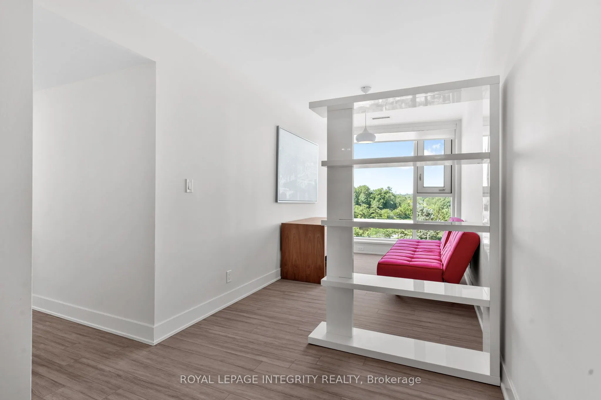 1035 Bank Street #609