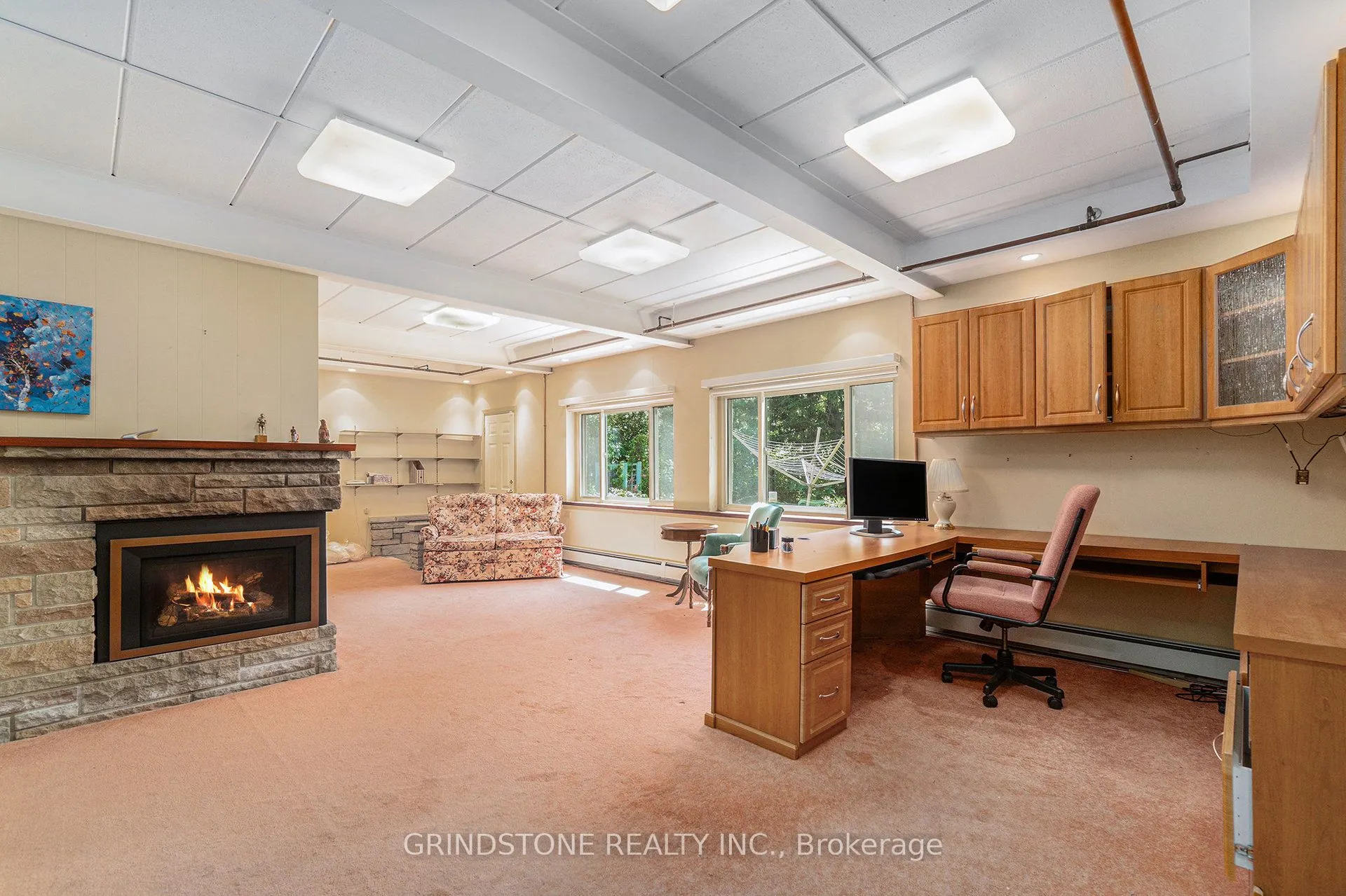18 Eisenhower Crescent