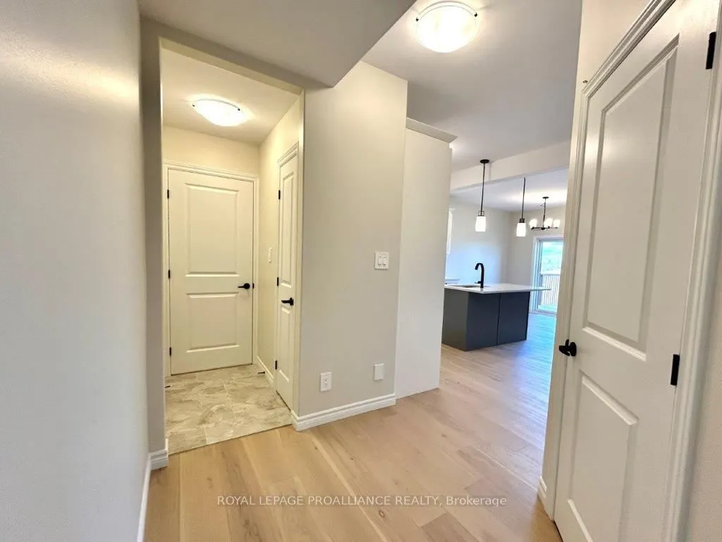 6 Peace River Street