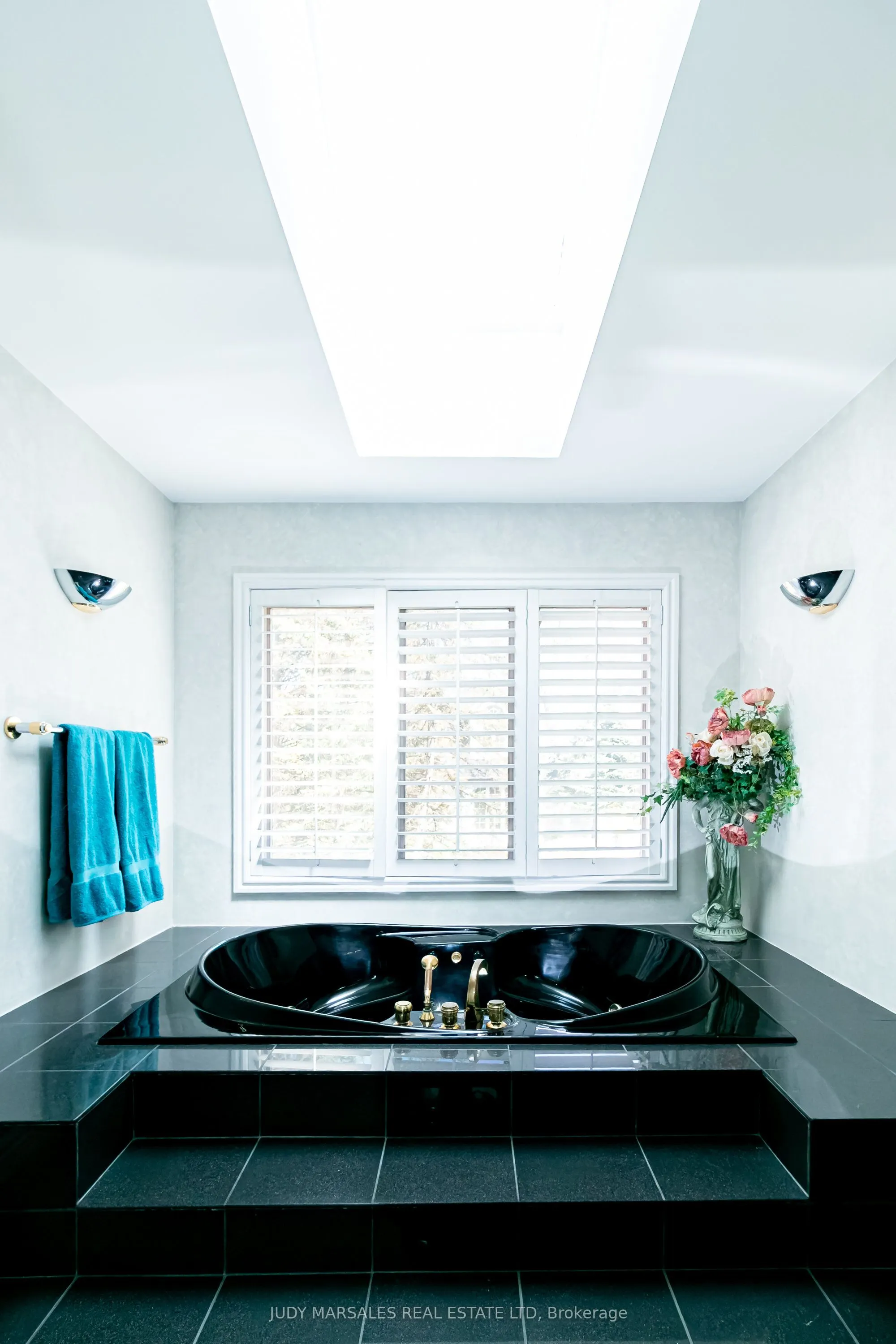 66B South Street W