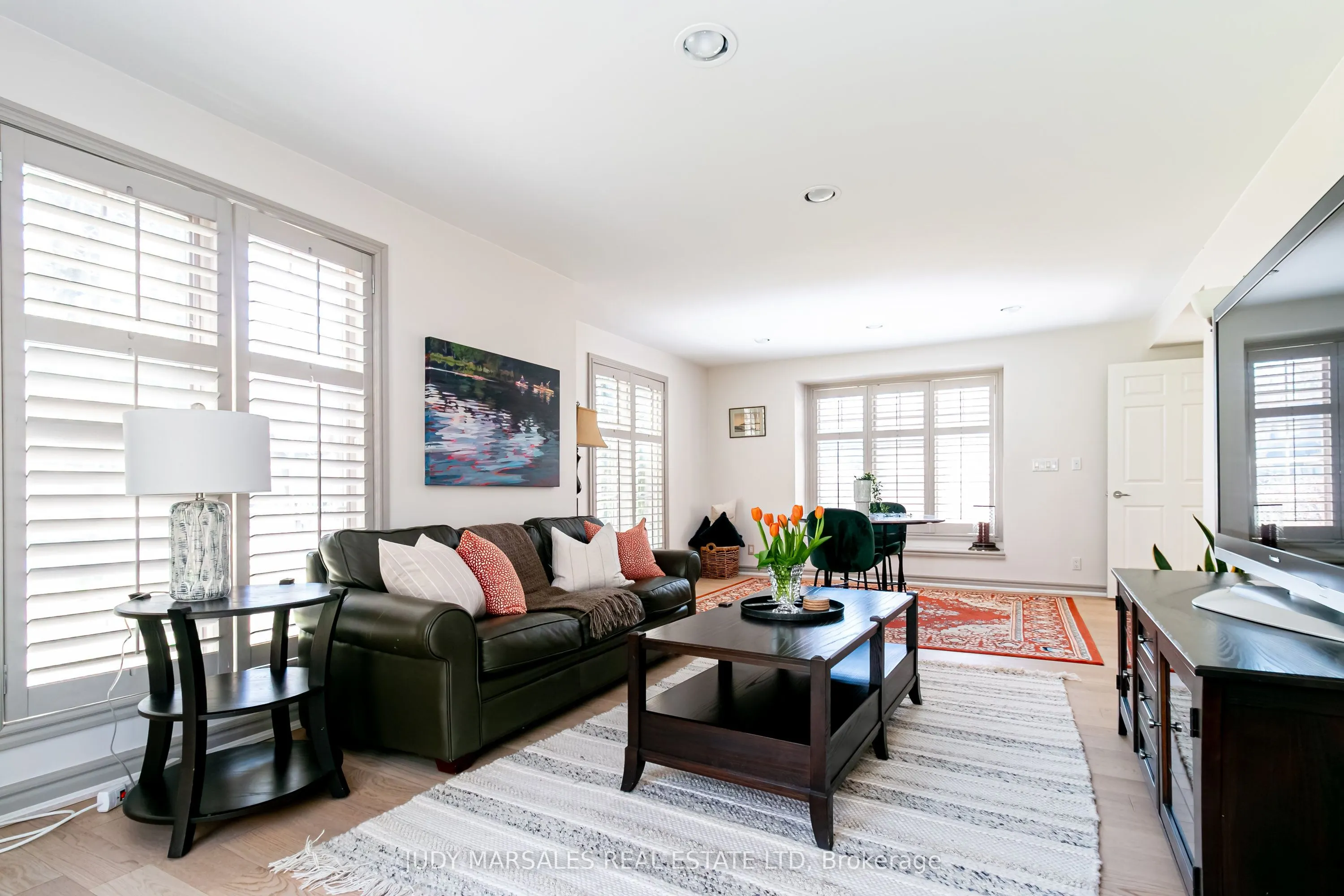 66B South Street W