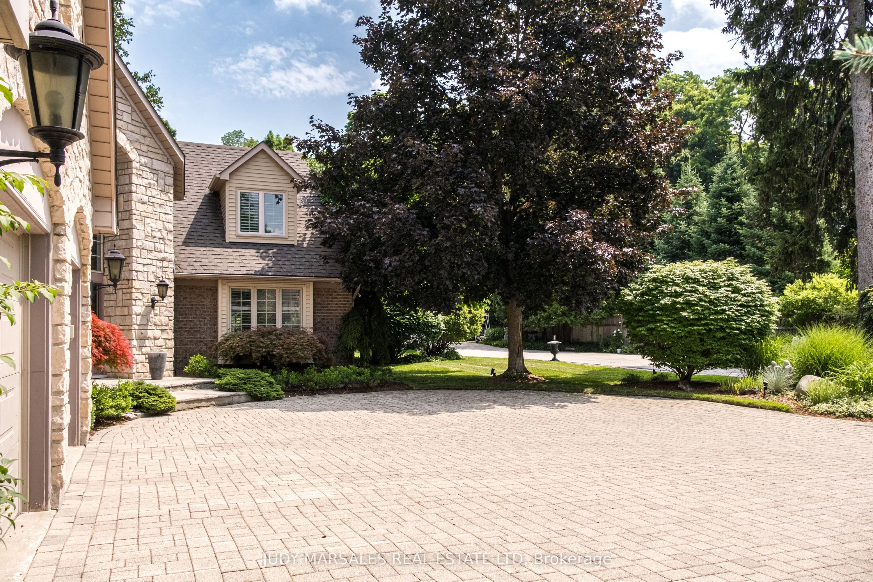 66B South Street W